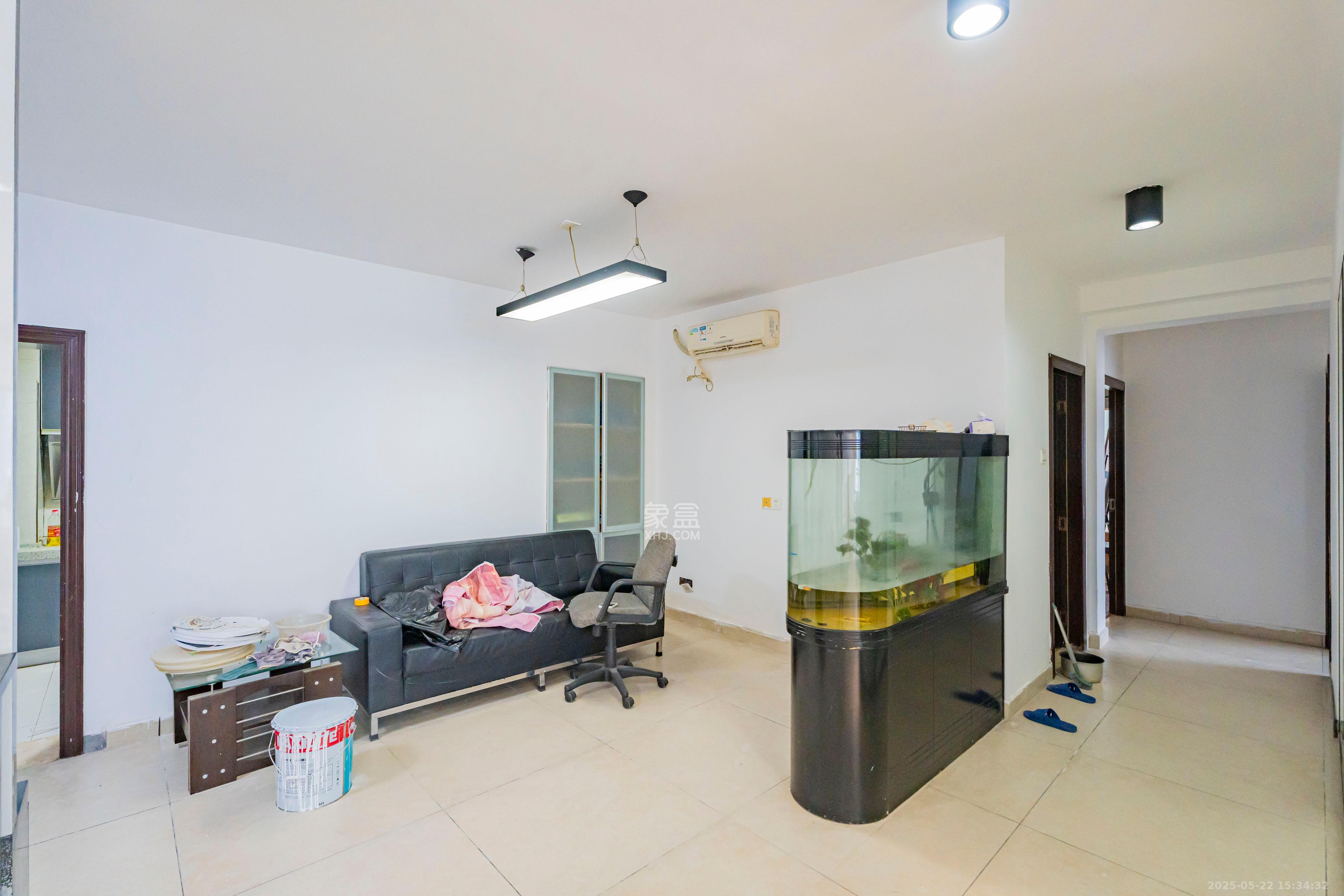 湖南财富中心 1室0厅0卫 136.74万 湖南财富中心 1室0厅0卫 136.74万客厅