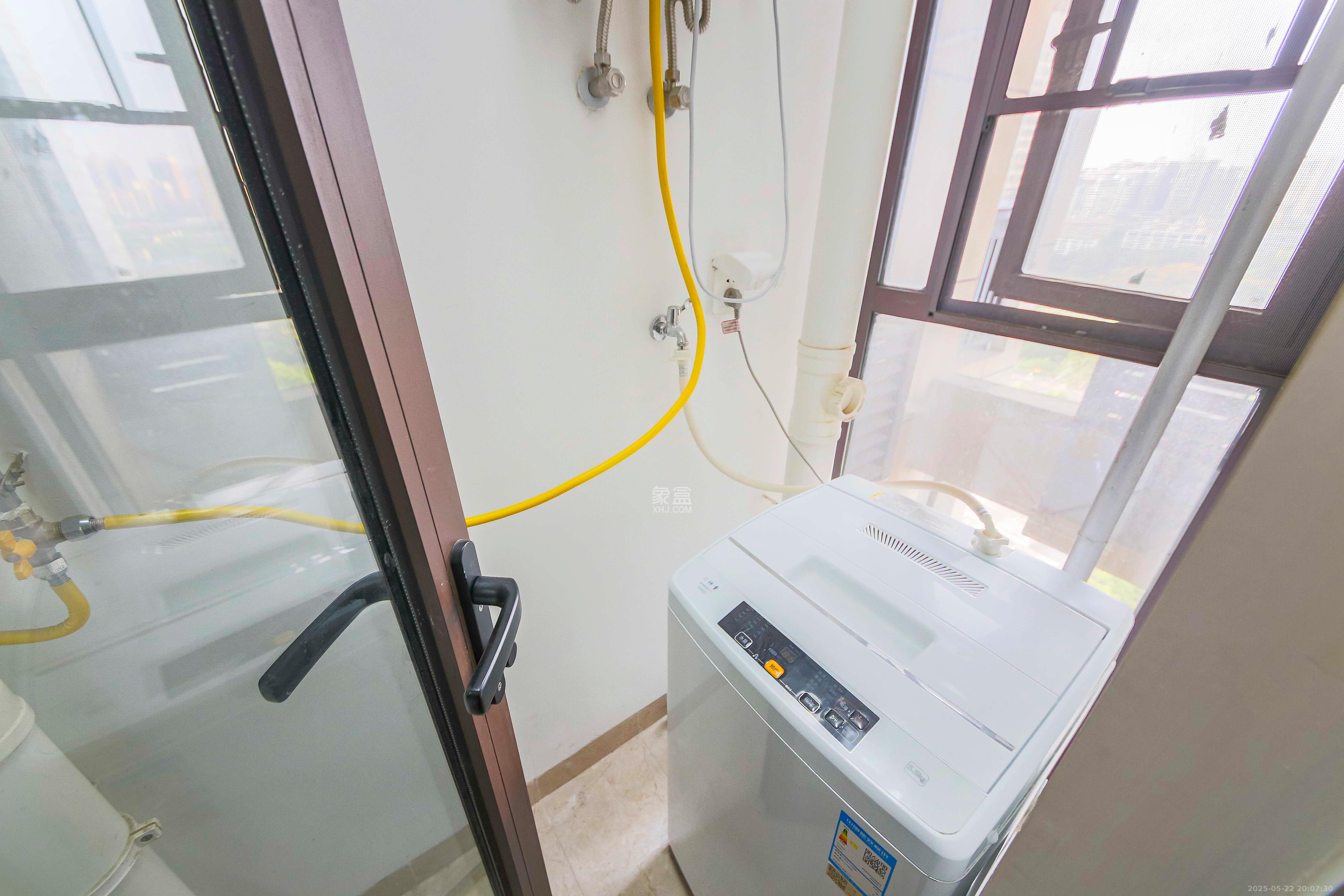 中建信和城  1室1厅1卫   44.50万阳台