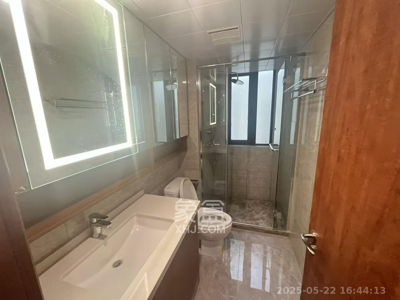 旭辉都会山  4室2厅2卫   3800.00元/月室内图