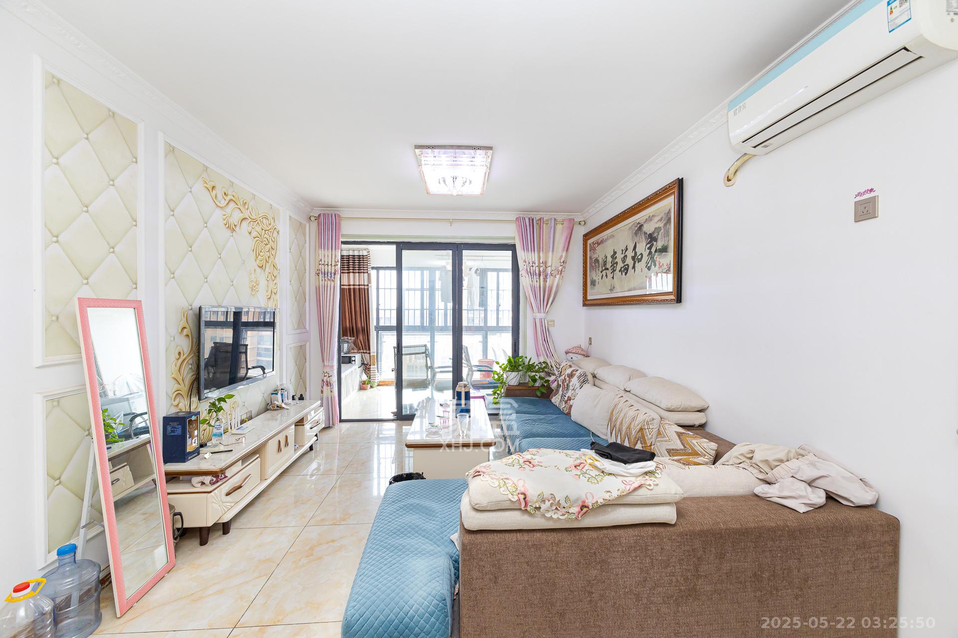 明发国际城  2室2厅1卫    68.0万 明发国际城  2室2厅1卫    68.0万客厅