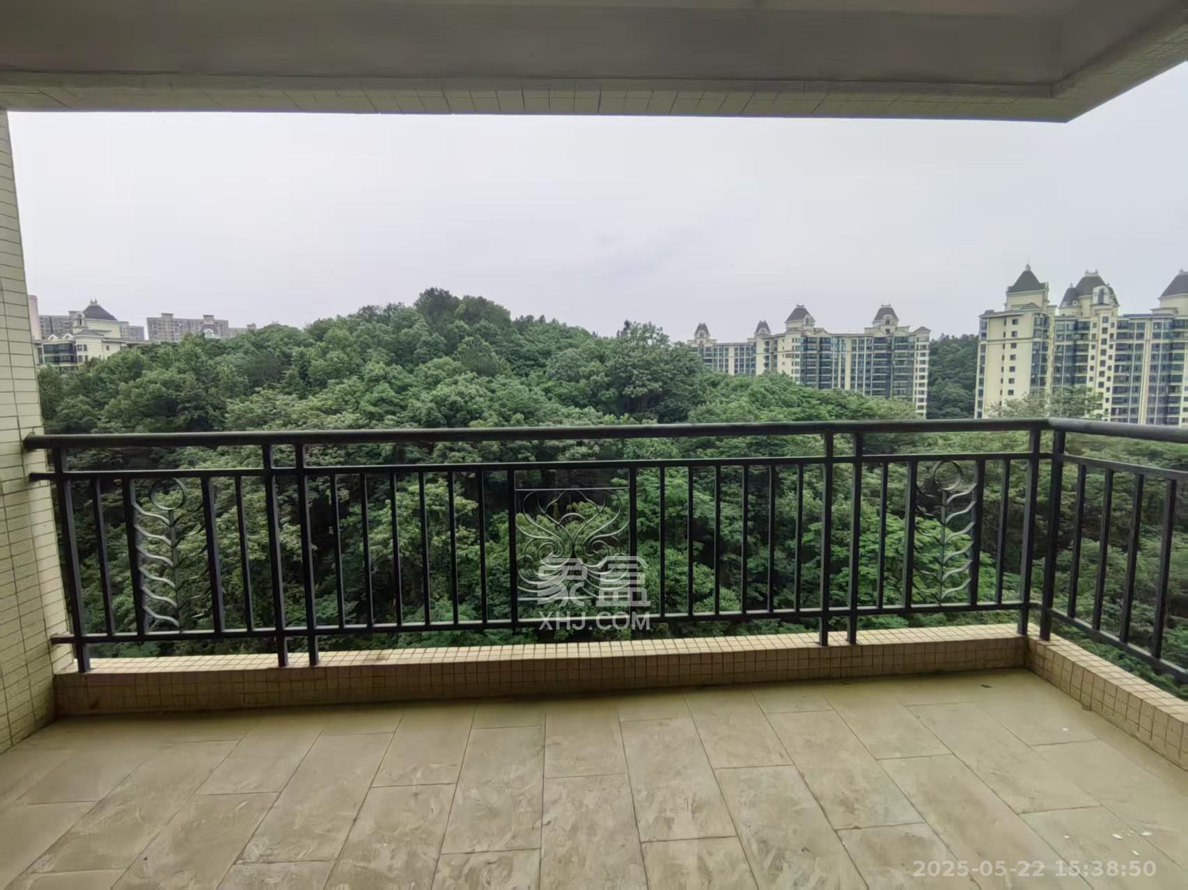 恒大城 4室2厅2卫 2400.0元/月 恒大城 4室2厅2卫 2400.0元/月室内图