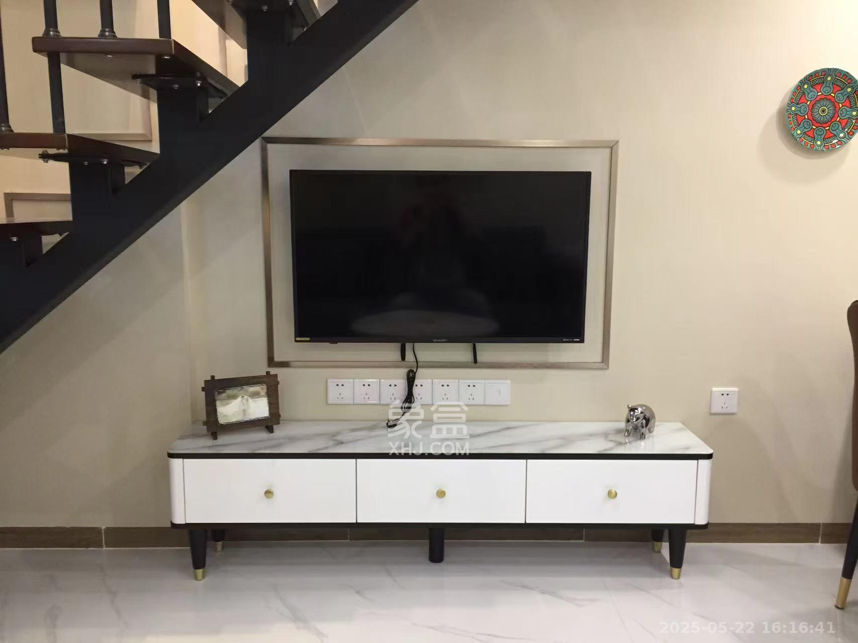 达美溪湖湾  1室1厅1卫    2300.0元/月室内图