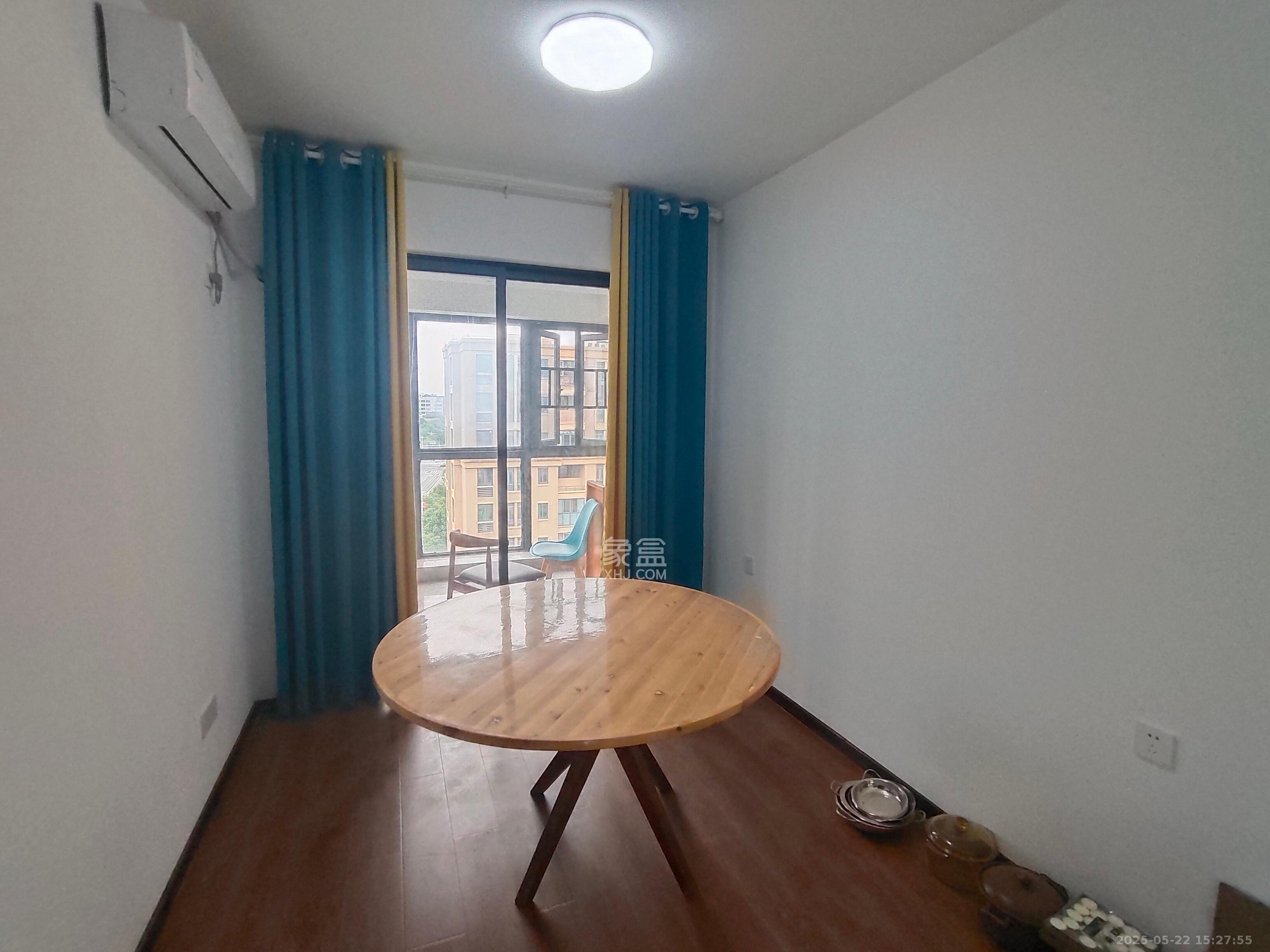 鑫远尚玺苑 4室2厅2卫 4500.0元/月 鑫远尚玺苑 4室2厅2卫 4500.0元/月室内图