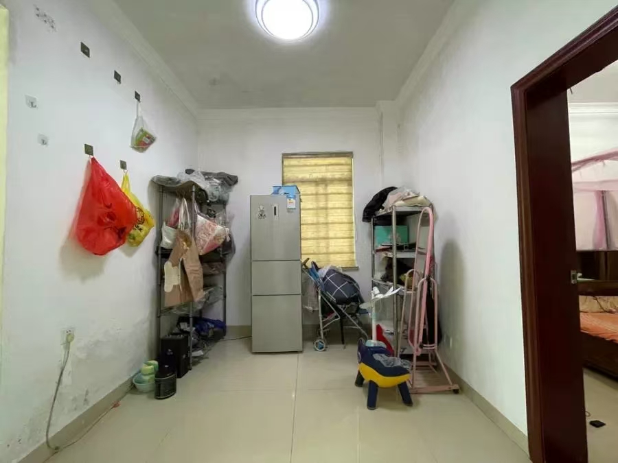 省工行宿舍(和平南银苑新村) 2室2厅2卫 67.0万 省工行宿舍(和平南银苑新村) 2室2厅2卫 67.0万室内图