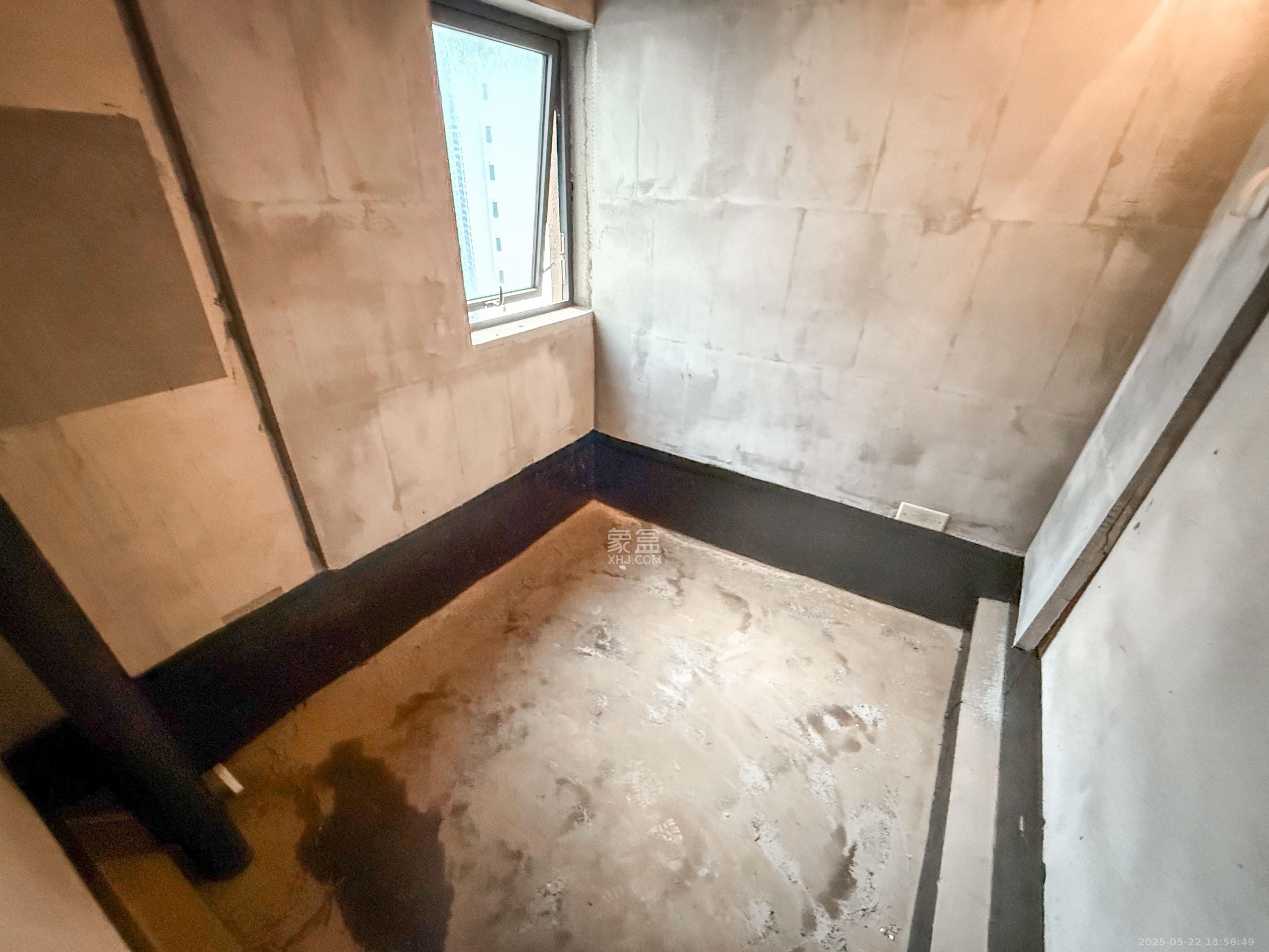 中建梅溪湖中心  4室2厅2卫   200.00万卫生间