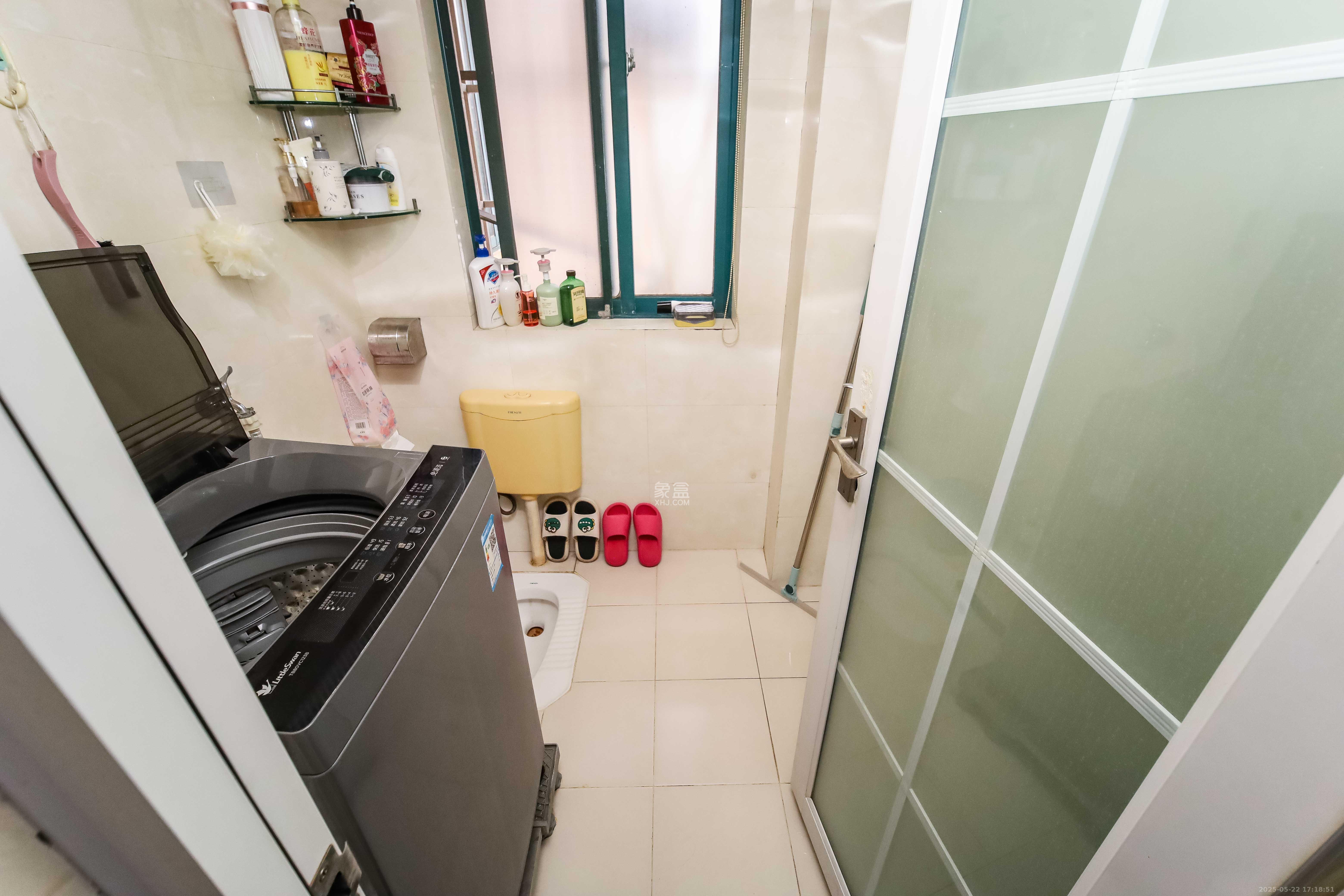 东方新城 3室1厅2卫 85.0万 东方新城 3室1厅2卫 85.0万卫生间