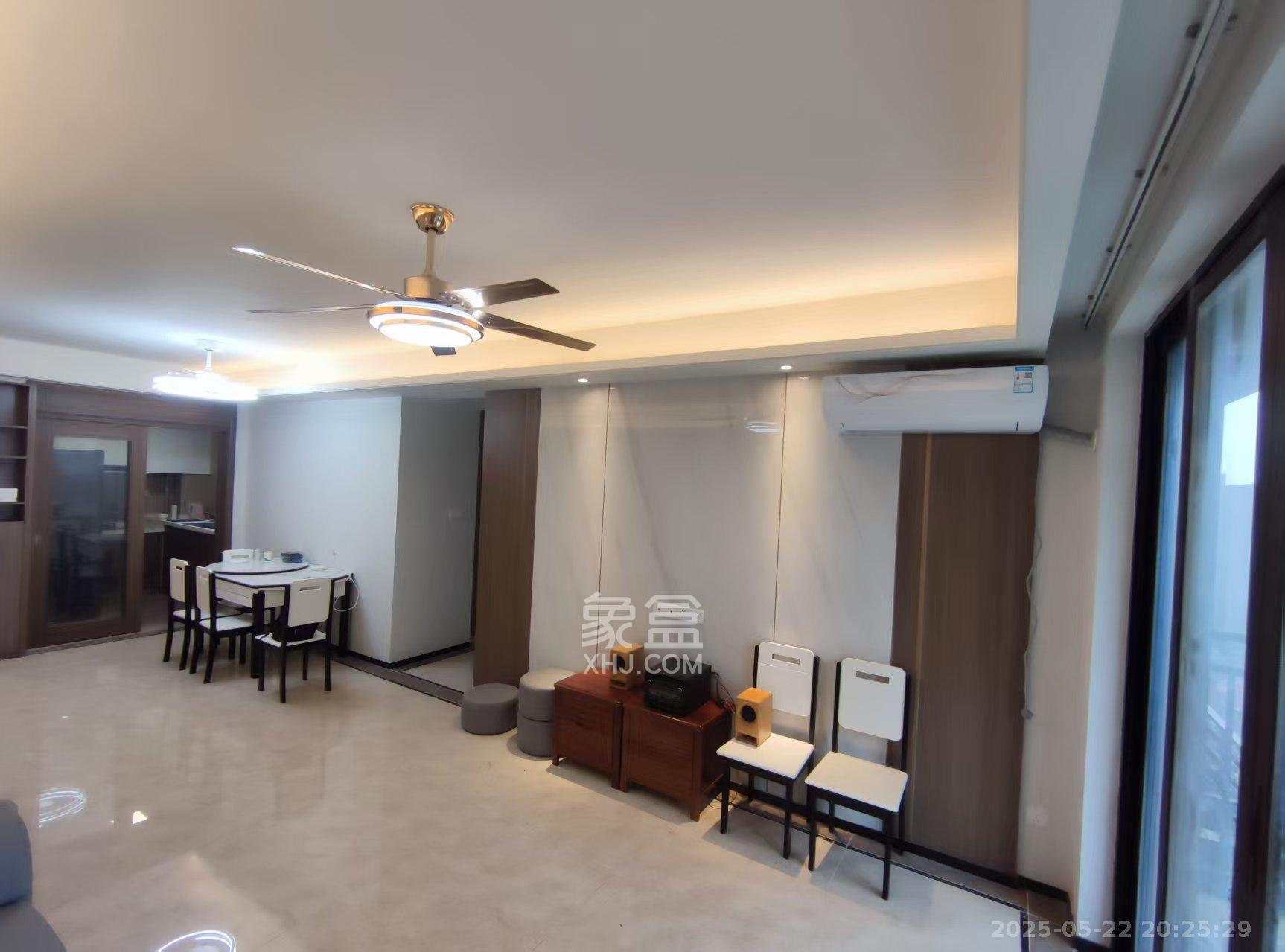 保利茉莉公馆 3室2厅2卫 3400.0元/月 保利茉莉公馆 3室2厅2卫 3400.0元/月室内图