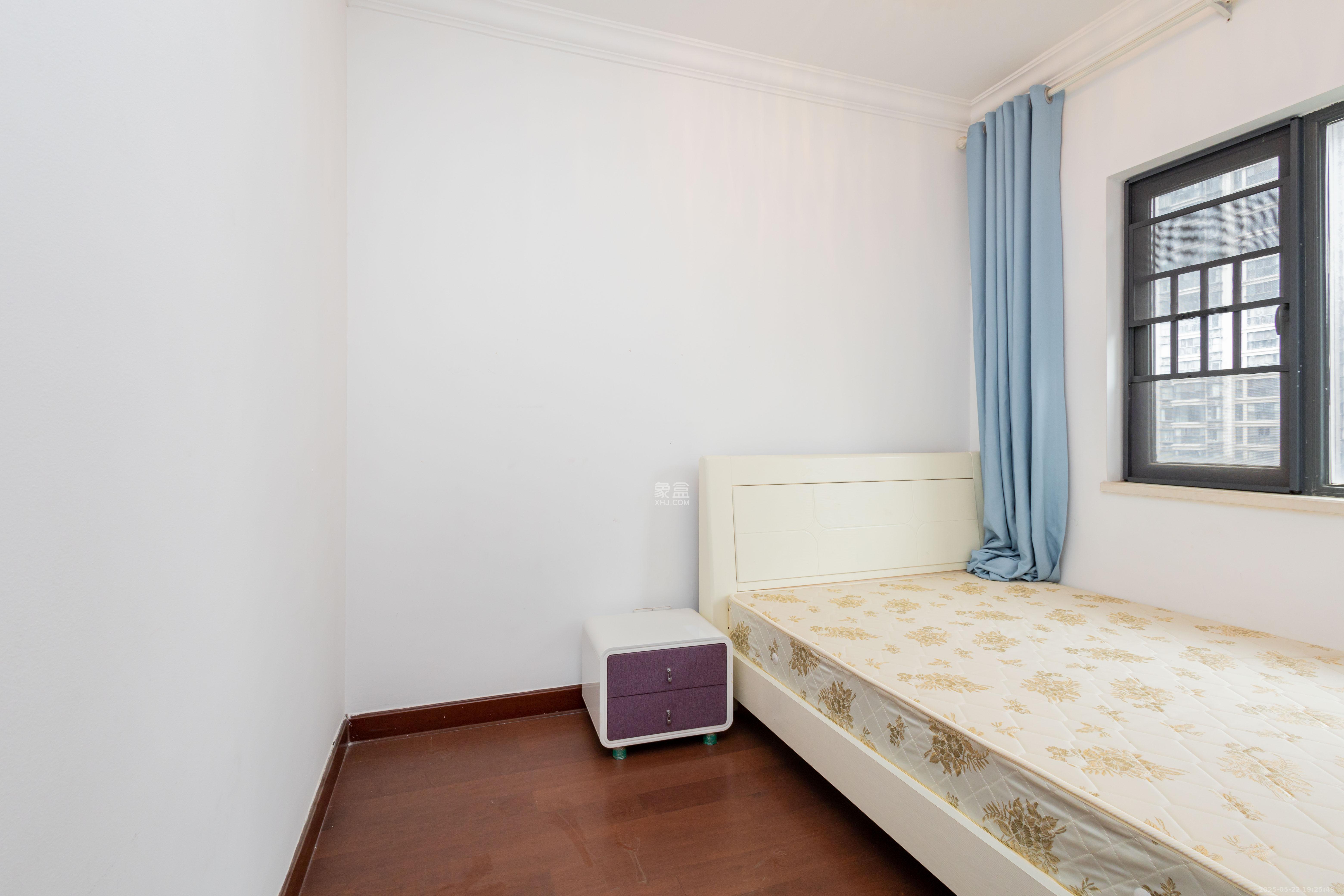 恒大江湾 3室2厅1卫 88.0万 恒大江湾 3室2厅1卫 88.0万卧室