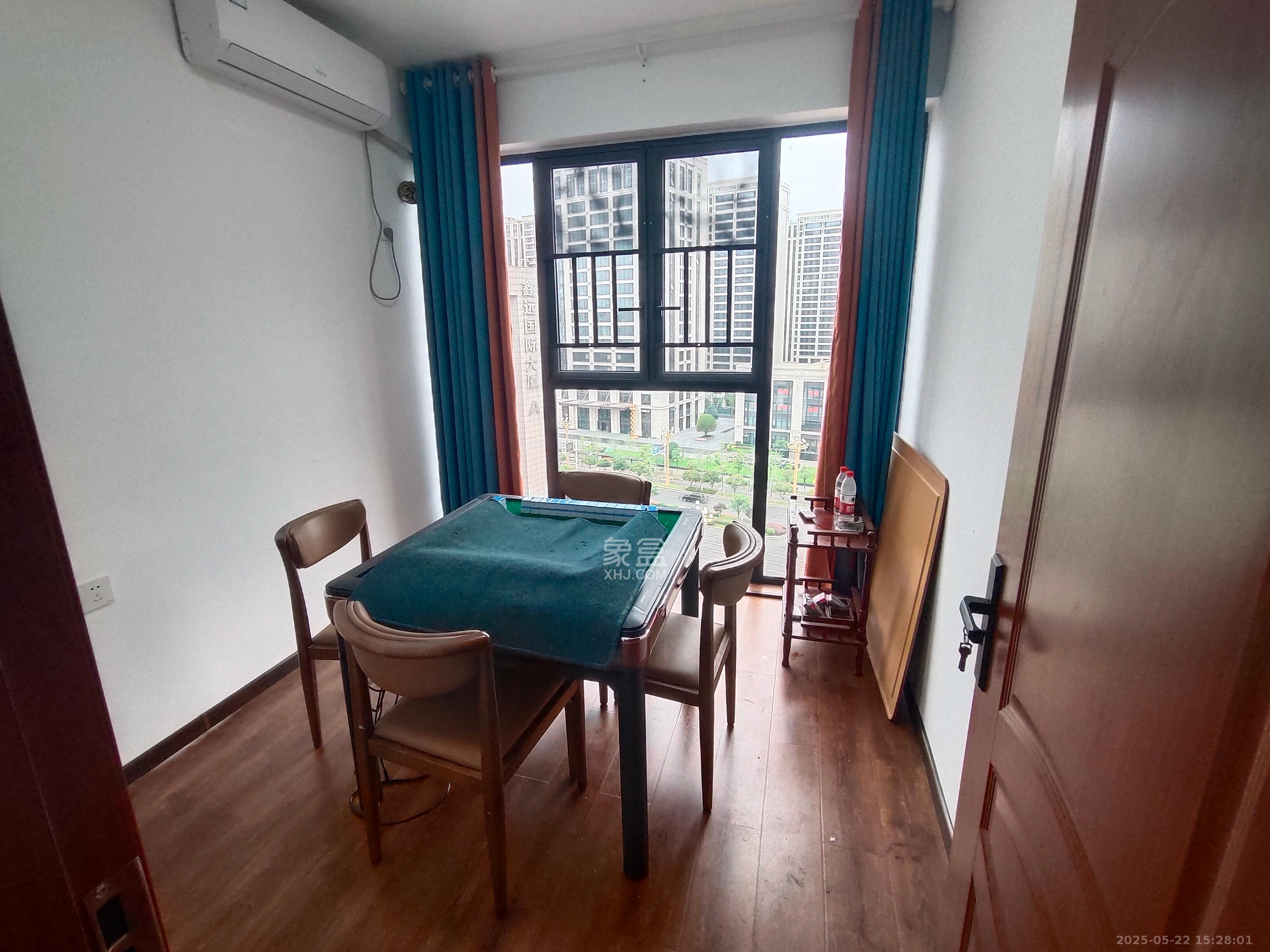 鑫远尚玺苑 4室2厅2卫 4500.0元/月 鑫远尚玺苑 4室2厅2卫 4500.0元/月室内图