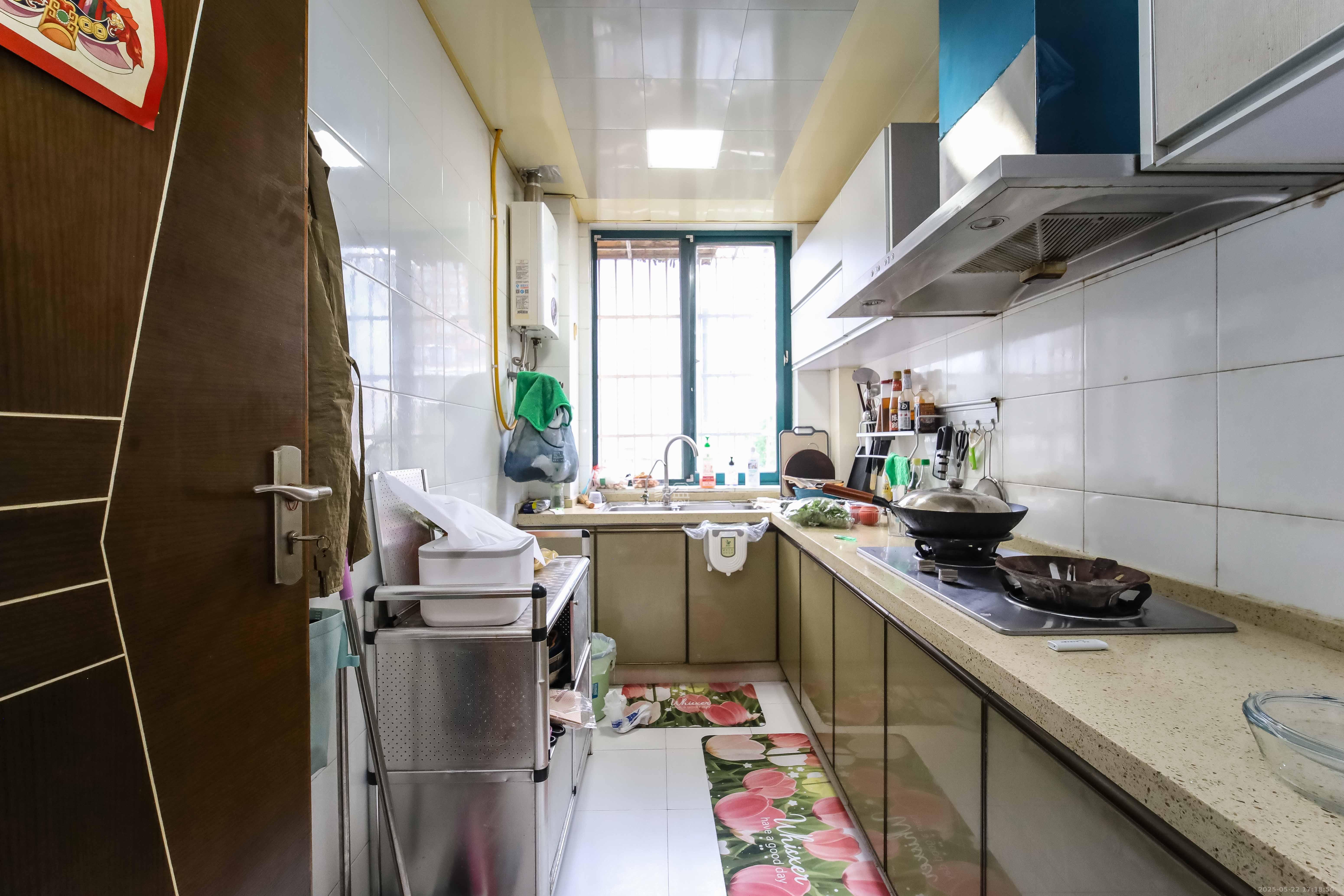 东方新城 3室1厅2卫 85.0万 东方新城 3室1厅2卫 85.0万厨房