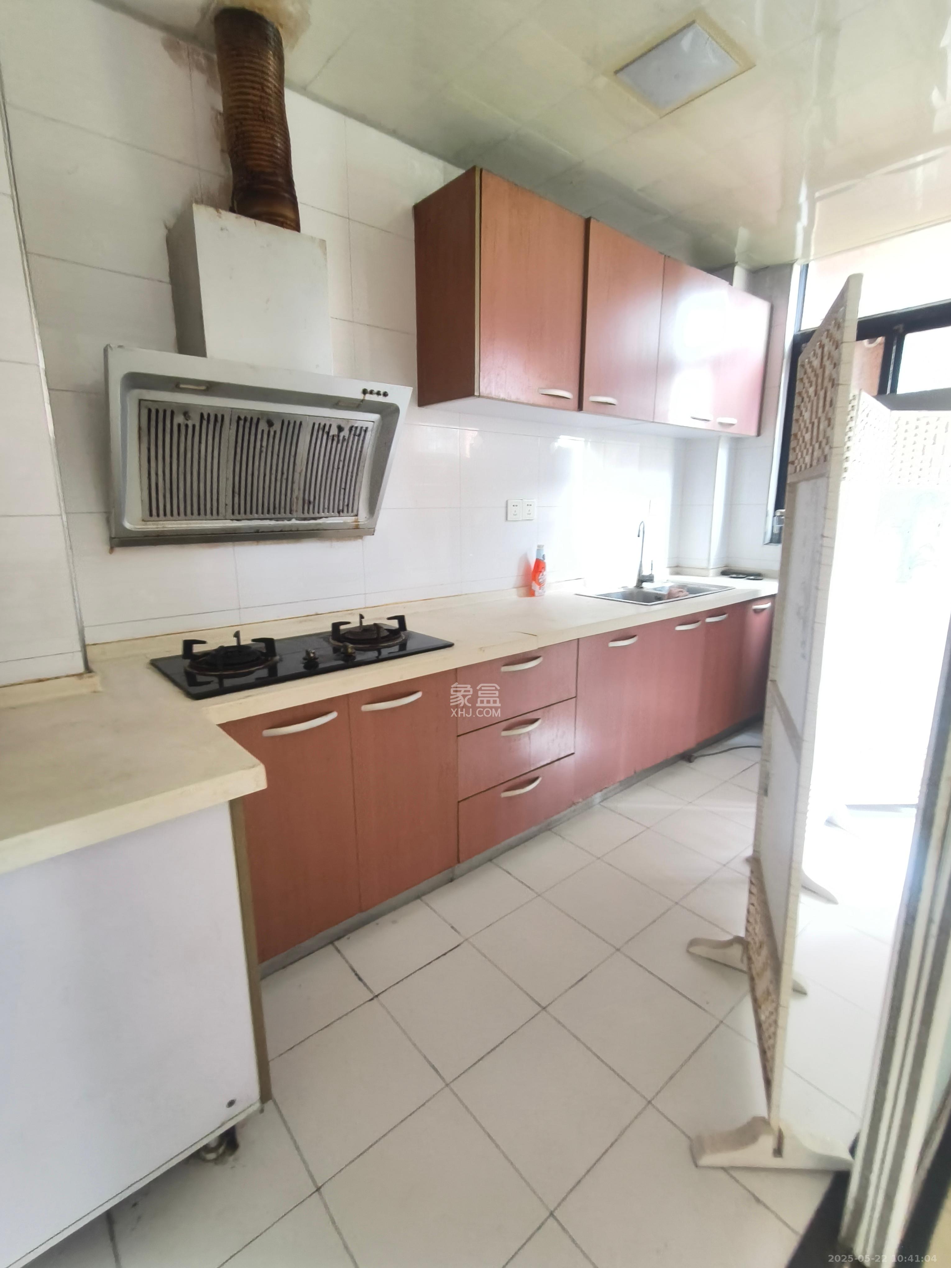 康桥长郡 4室2厅2卫 2000.0元/月 康桥长郡 4室2厅2卫 2000.0元/月室内图