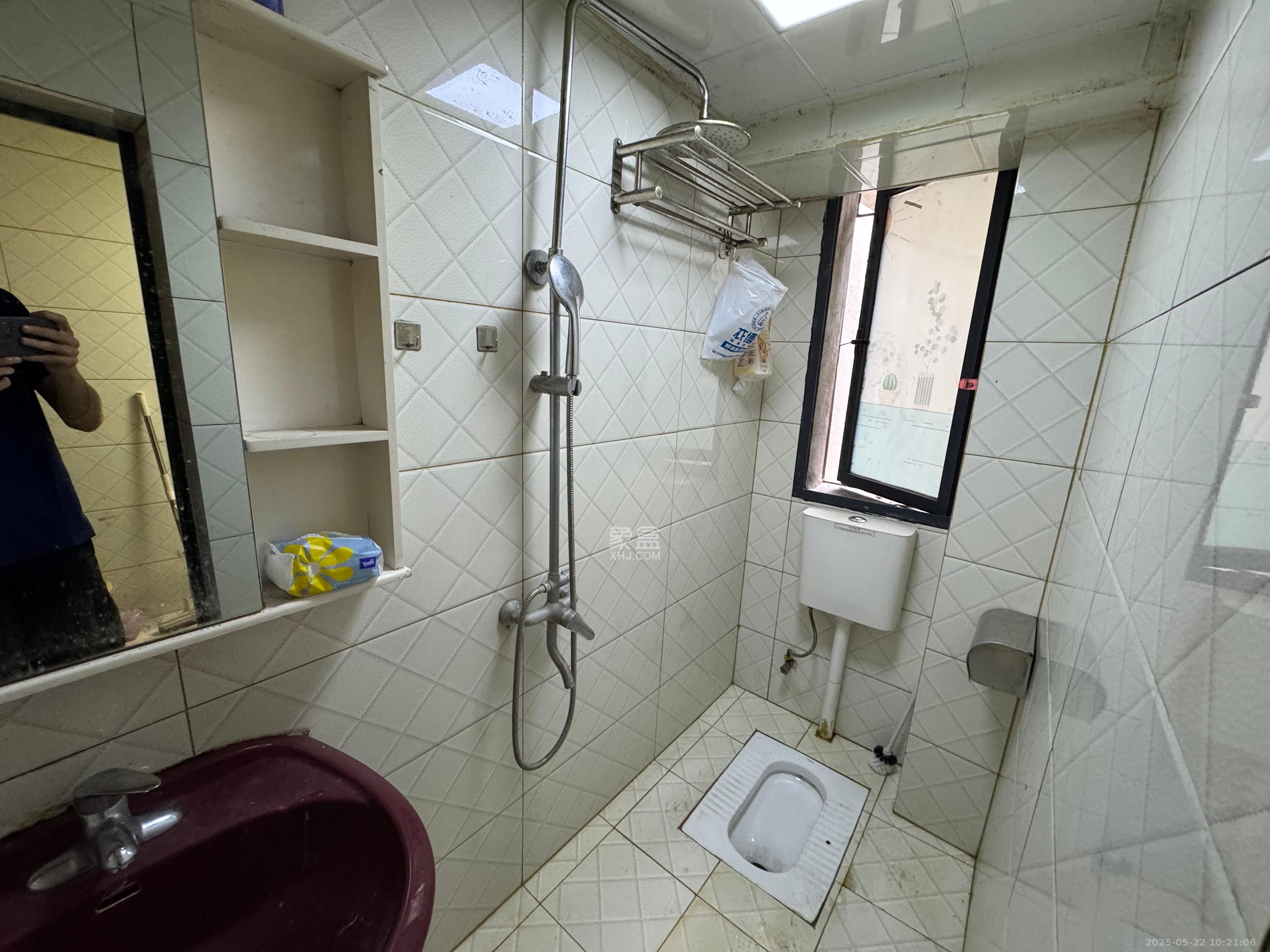 杨家山汽修厂宿舍 3室1厅1卫 2000.0元/月 杨家山汽修厂宿舍 3室1厅1卫 2000.0元/月室内图