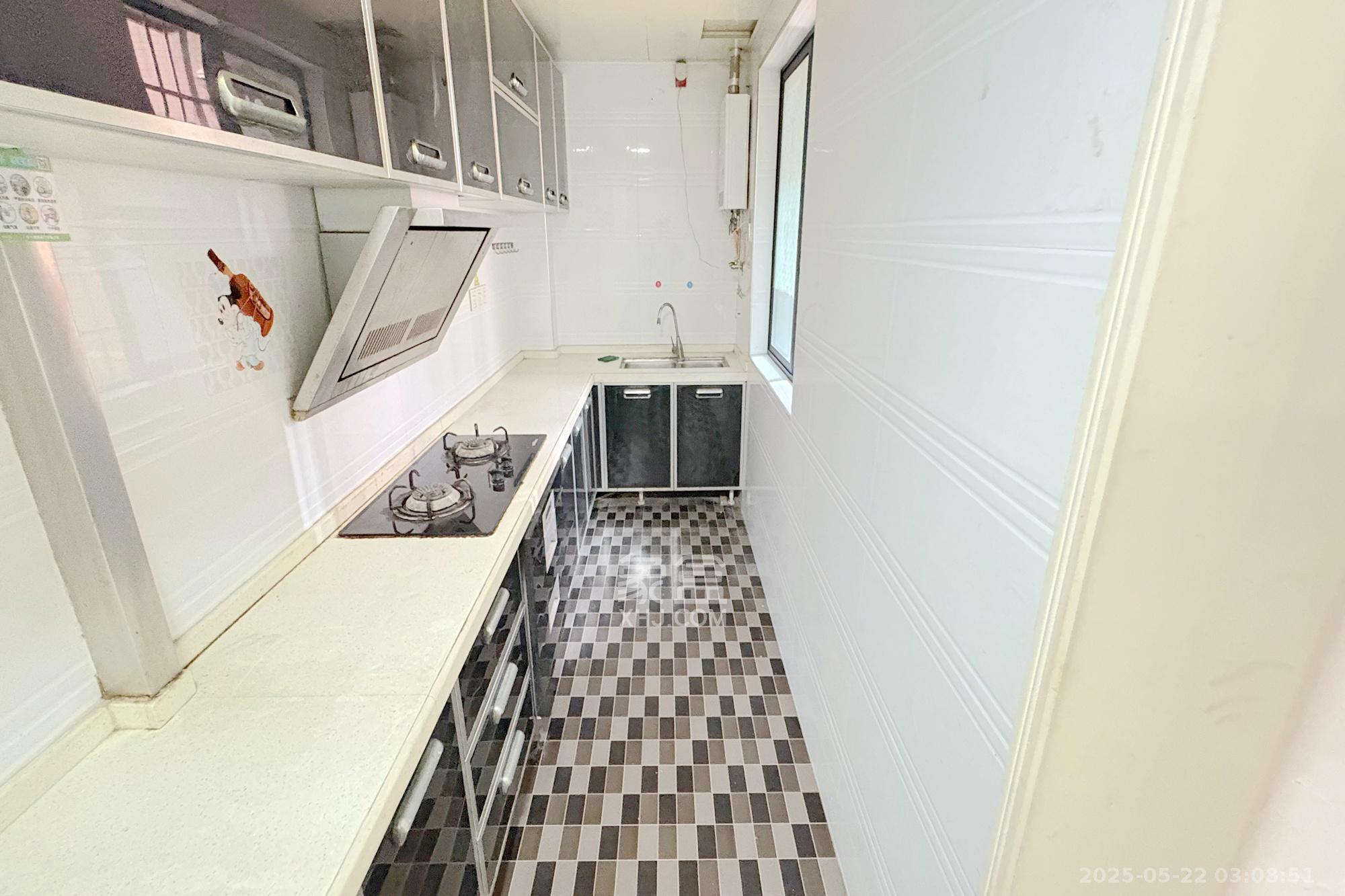 万象新天  3室2厅1卫    119.5万 万象新天  3室2厅1卫    119.5万厨房