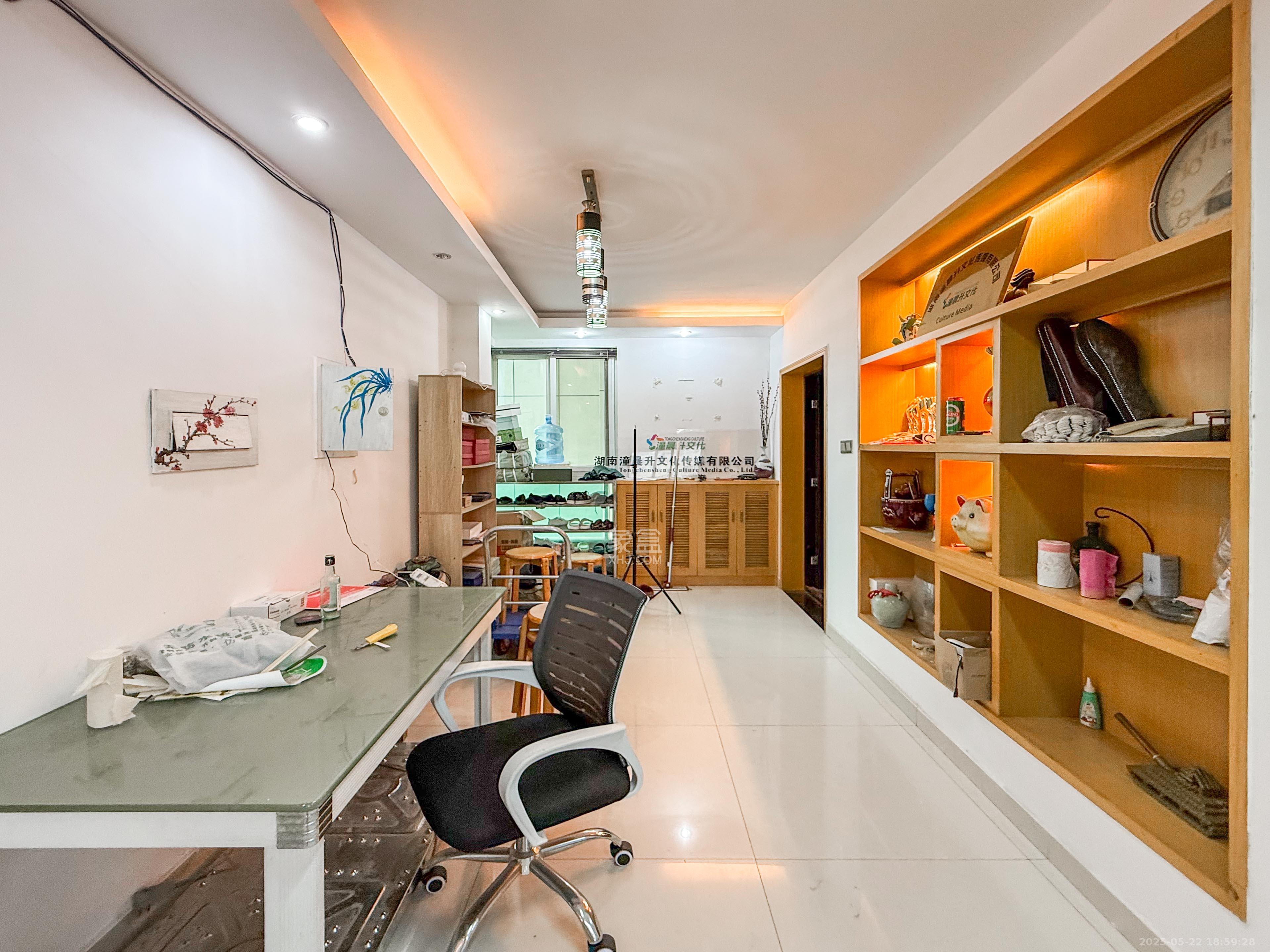 湘麓国际 4室2厅2卫 130.0万 湘麓国际 4室2厅2卫 130.0万其他