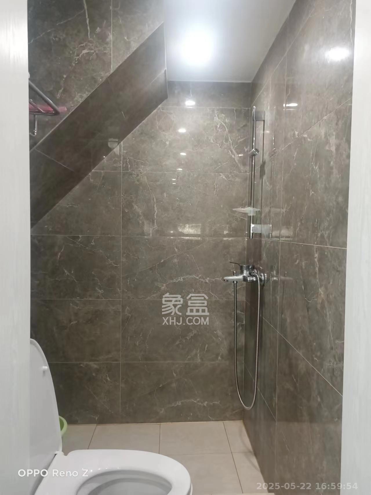 华远海蓝郡  2室1厅1卫   1700.00元/月