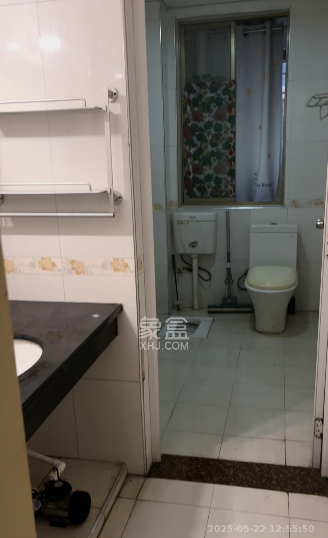 新路小区  3室1厅1卫   1800.00元/月室内图