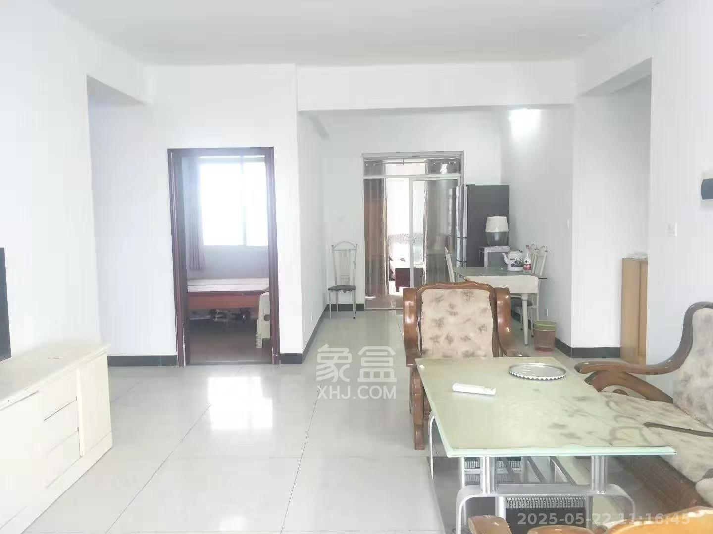 城市山水豪园(山水城市风景)  3室2厅2卫    2500.0元/月 城市山水豪园(山水城市风景)  3室2厅2卫    2500.0元/月室内图