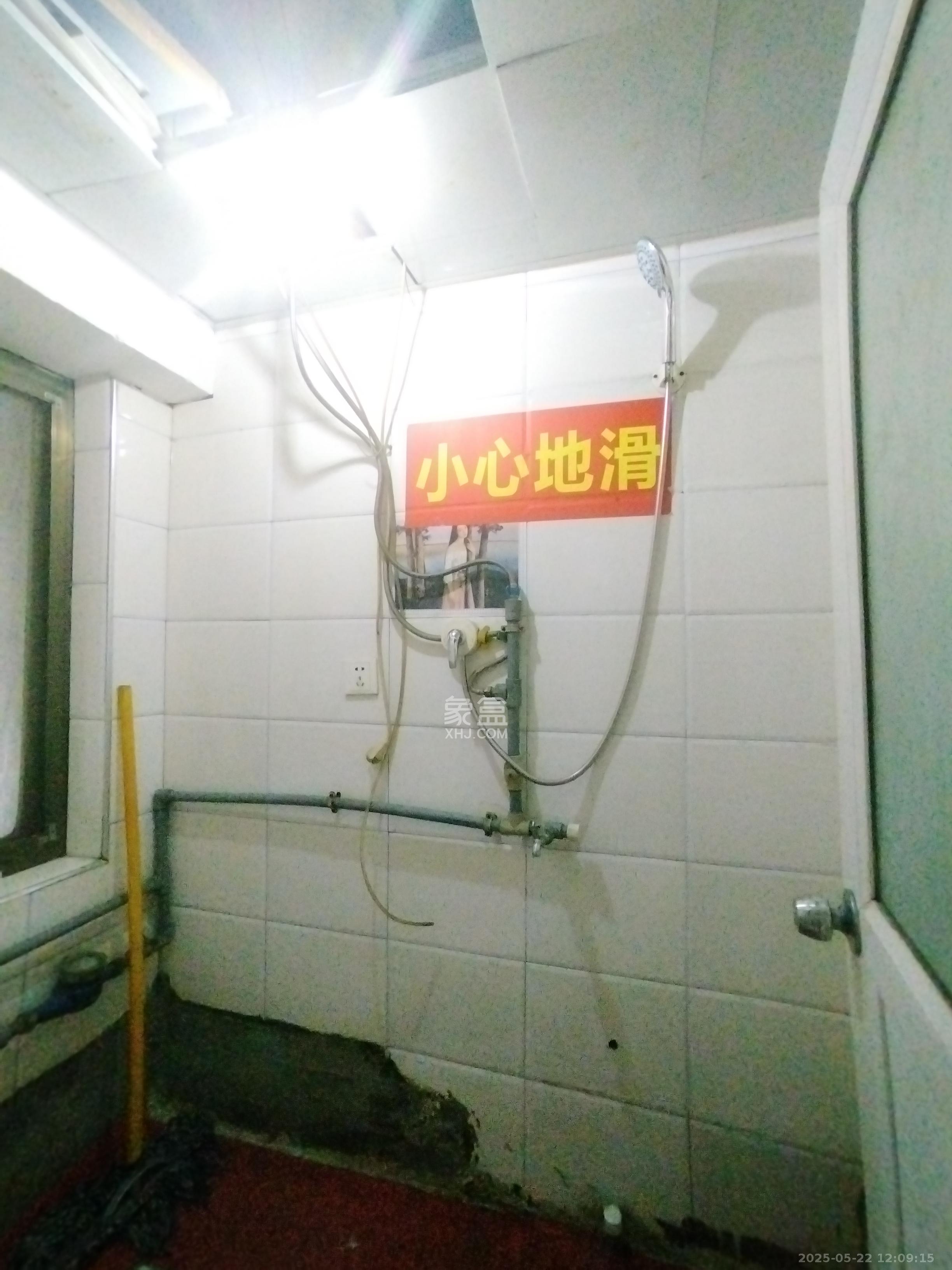 城西安置小区 2室1厅1卫 1000.0元/月 城西安置小区 2室1厅1卫 1000.0元/月室内图