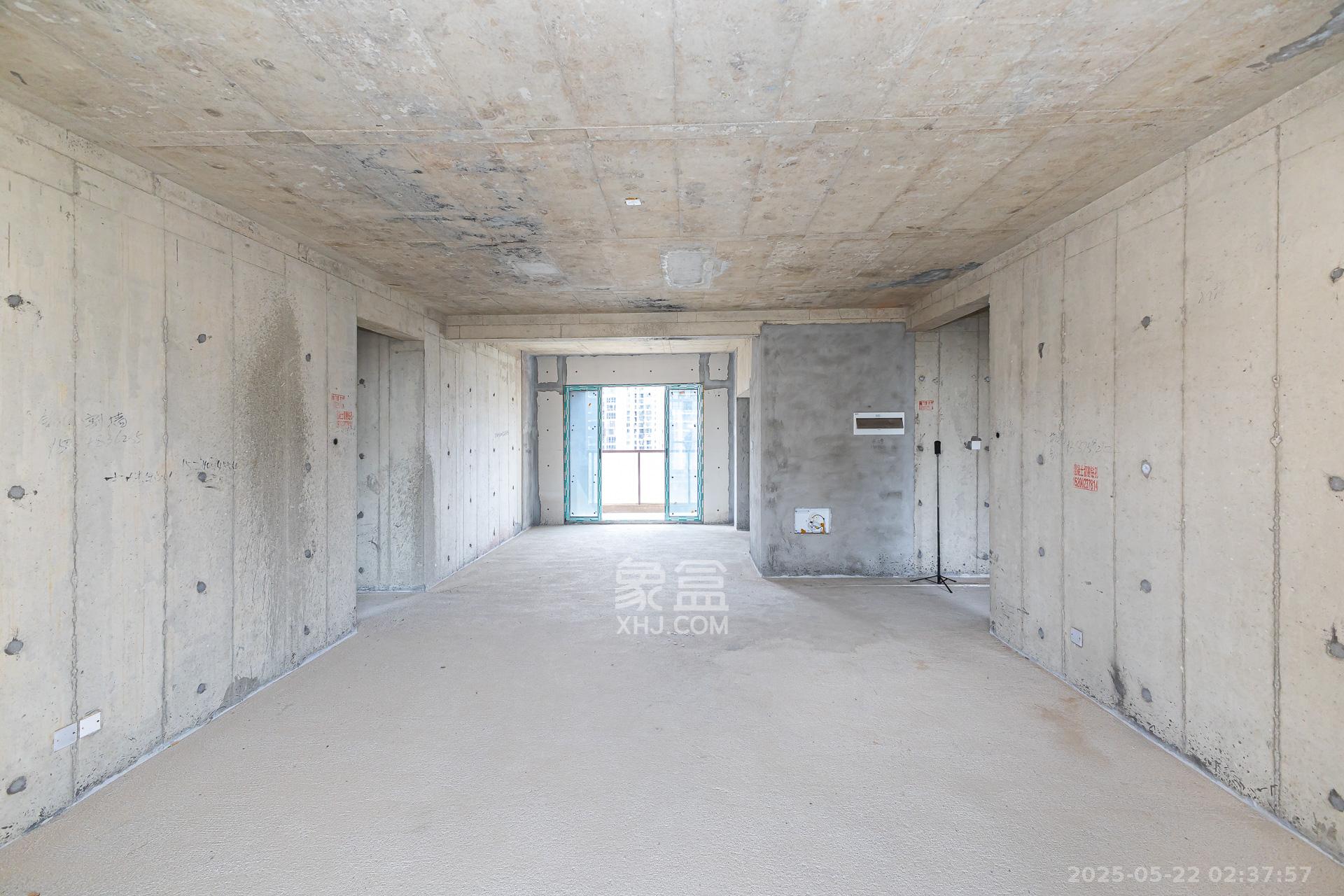 滨江学府  4室2厅2卫    150.0万 滨江学府  4室2厅2卫    150.0万客厅