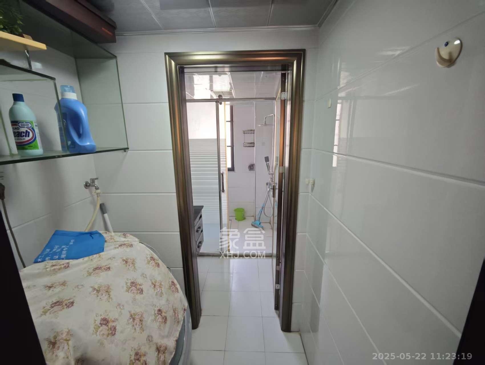 山水嘉园 4室2厅2卫 2300.0元/月 山水嘉园 4室2厅2卫 2300.0元/月室内图