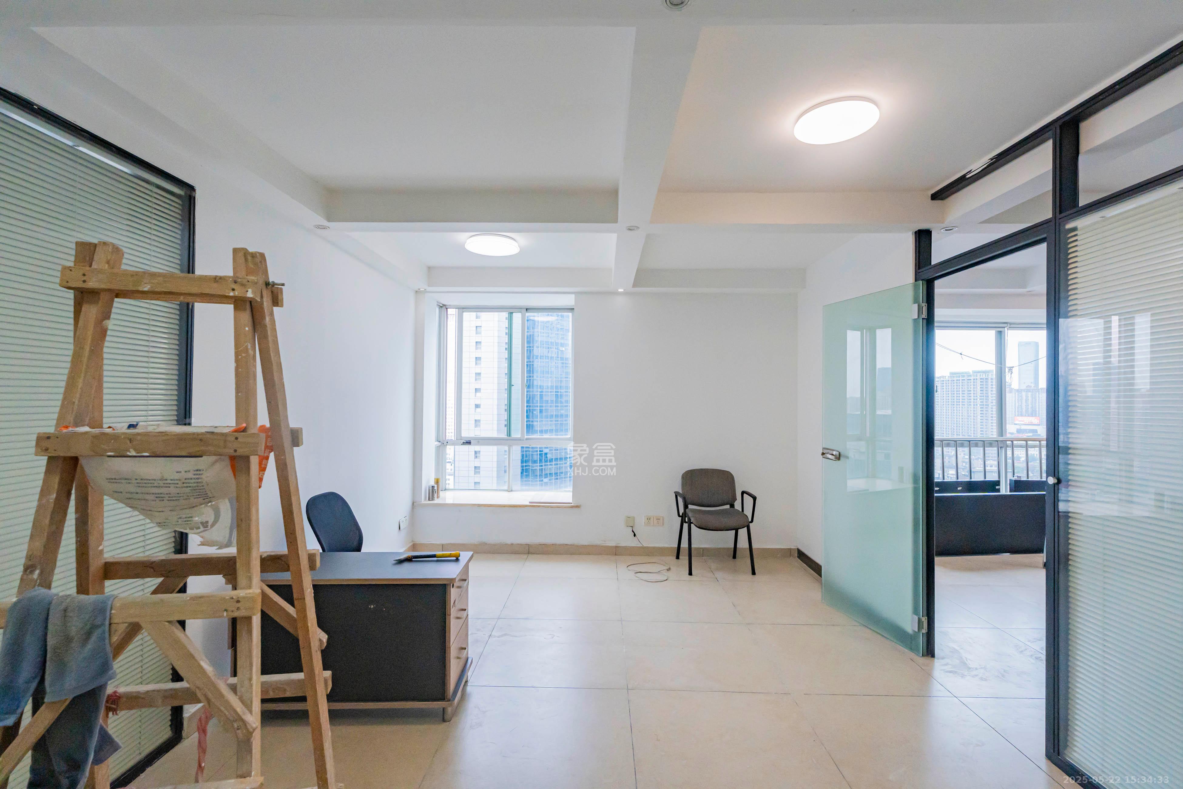 湖南财富中心 1室0厅0卫 136.74万 湖南财富中心 1室0厅0卫 136.74万卧室