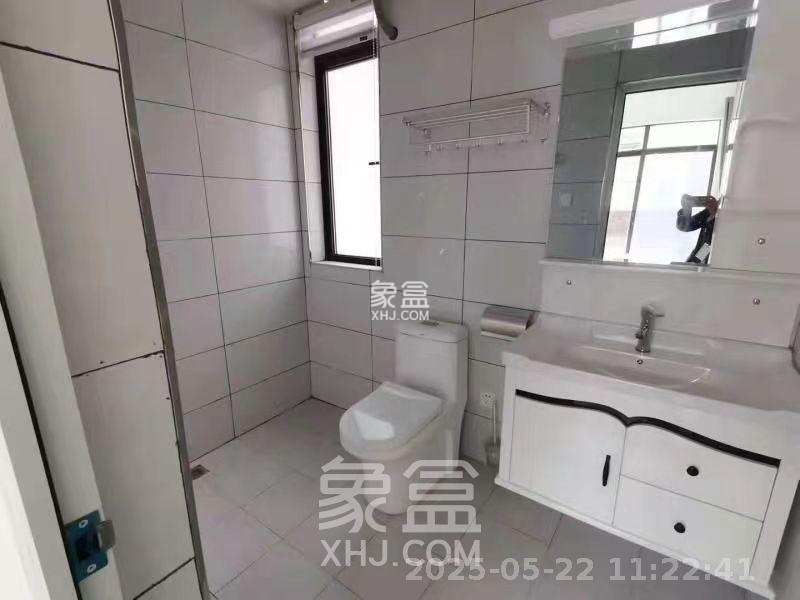 绿地海外滩一期 3室2厅2卫 2300.0元/月 绿地海外滩一期 3室2厅2卫 2300.0元/月室内图