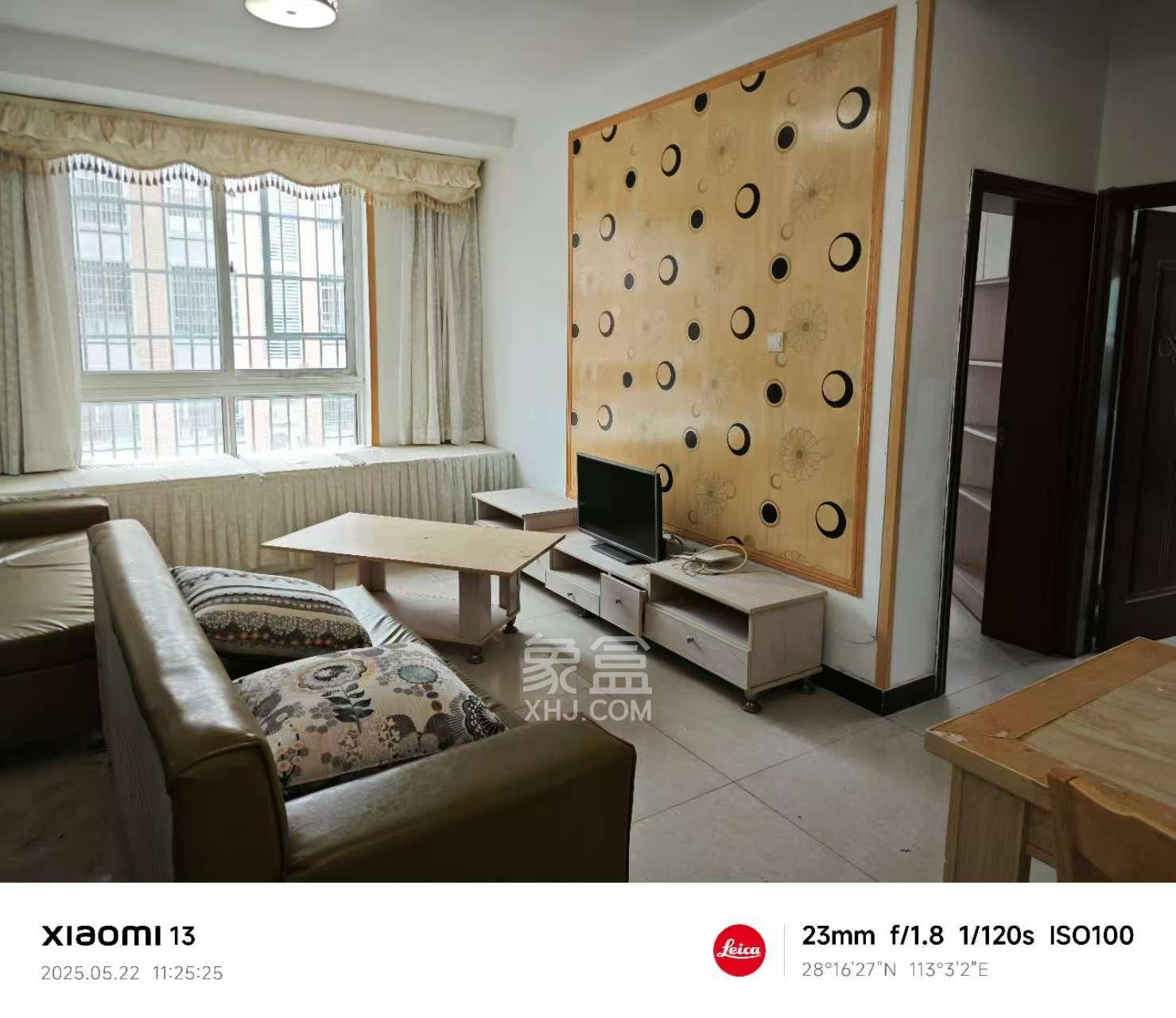 山水湾 2室2厅1卫 1600.0元/月 山水湾 2室2厅1卫 1600.0元/月室内图