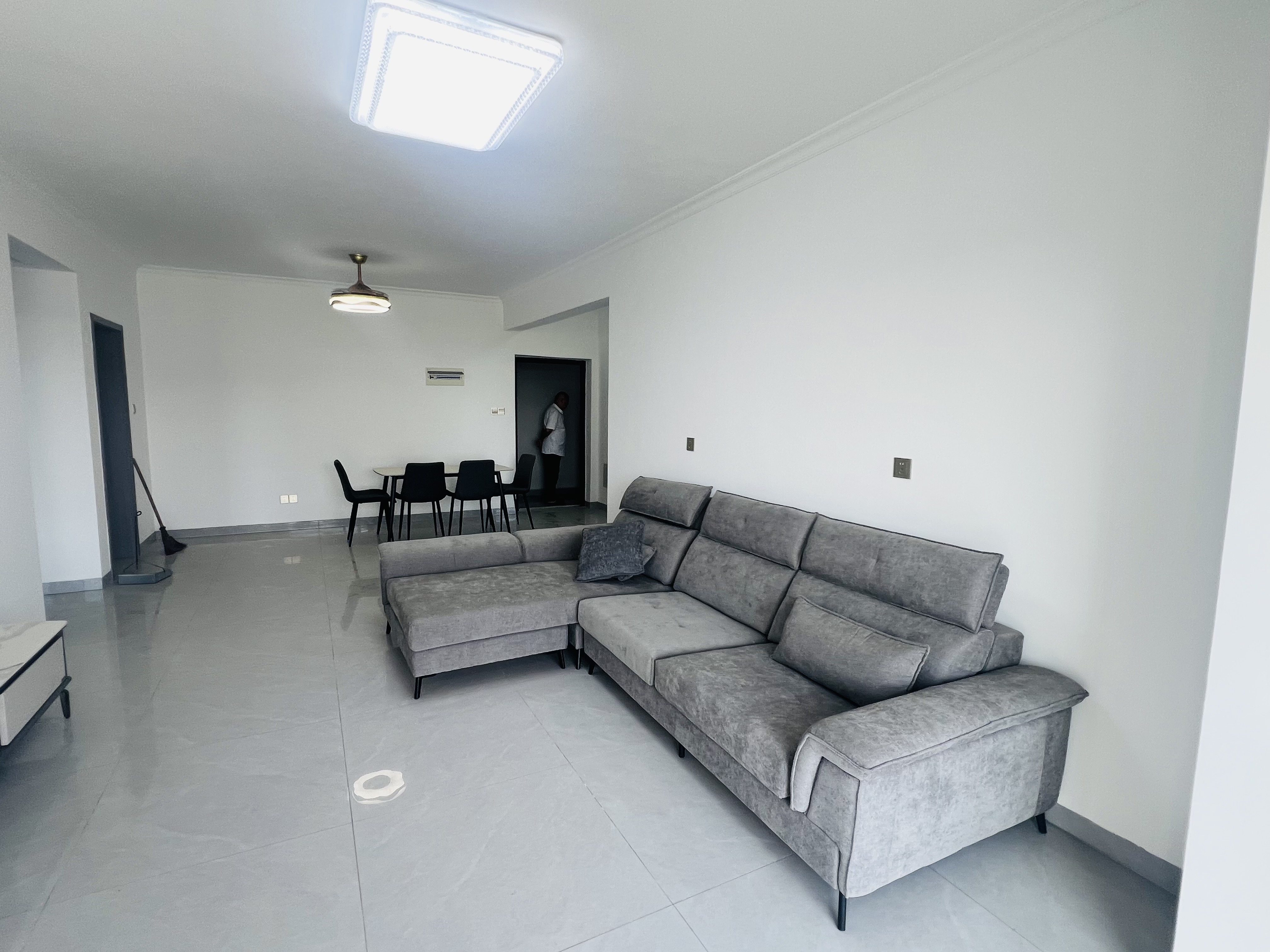 康雅苑 3室2厅2卫 1800.0元/月 康雅苑 3室2厅2卫 1800.0元/月室内图