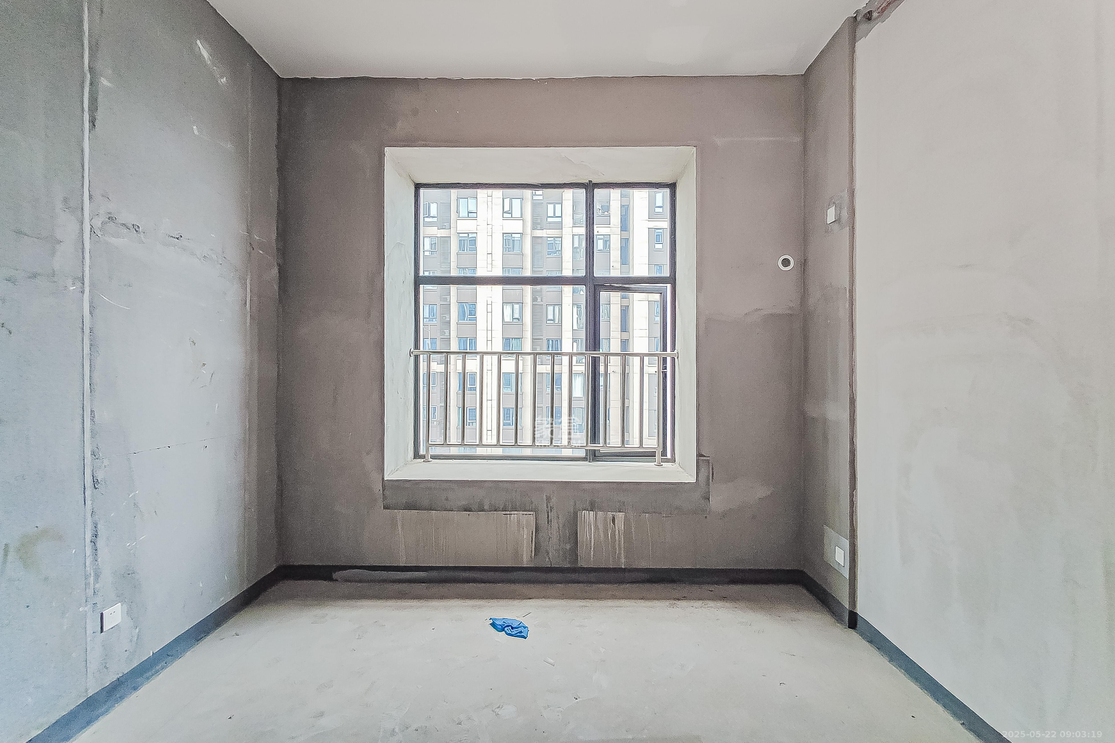 建发中央公园(建发美地)  1室0厅0卫    25.0万 建发中央公园(建发美地)  1室0厅0卫    25.0万卧室