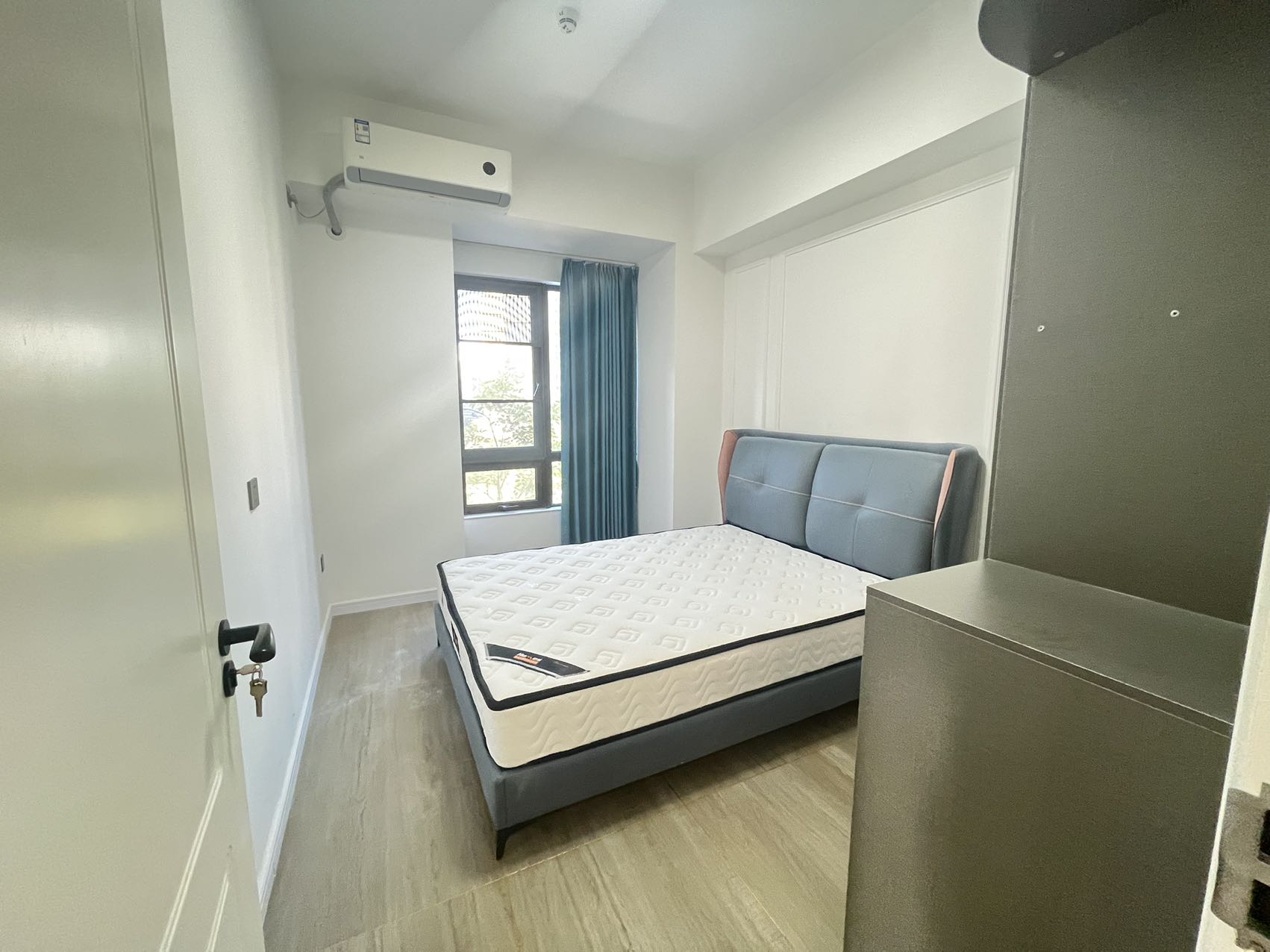 华润中心 4室2厅2卫 370.0万 华润中心 4室2厅2卫 370.0万室内图