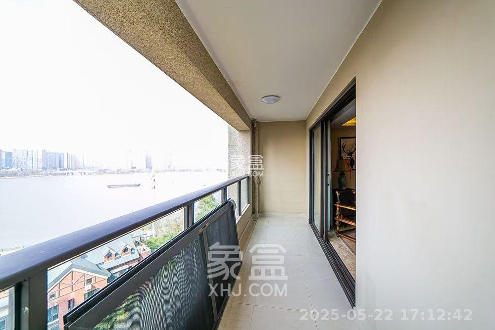 万科紫台  3室2厅1卫   5800.00元/月室内图
