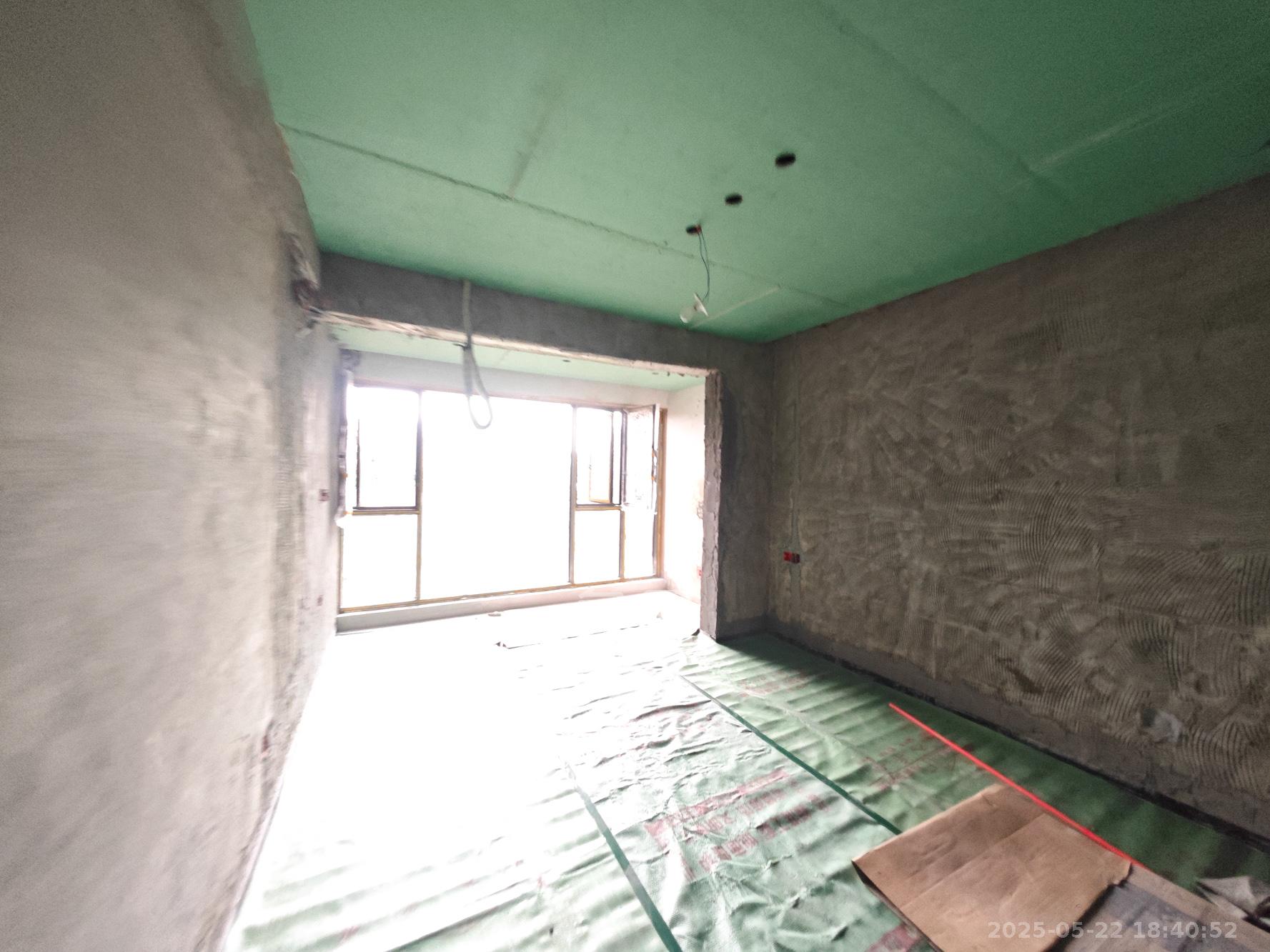 中建嘉和城  4室2厅2卫   139.00万卧室