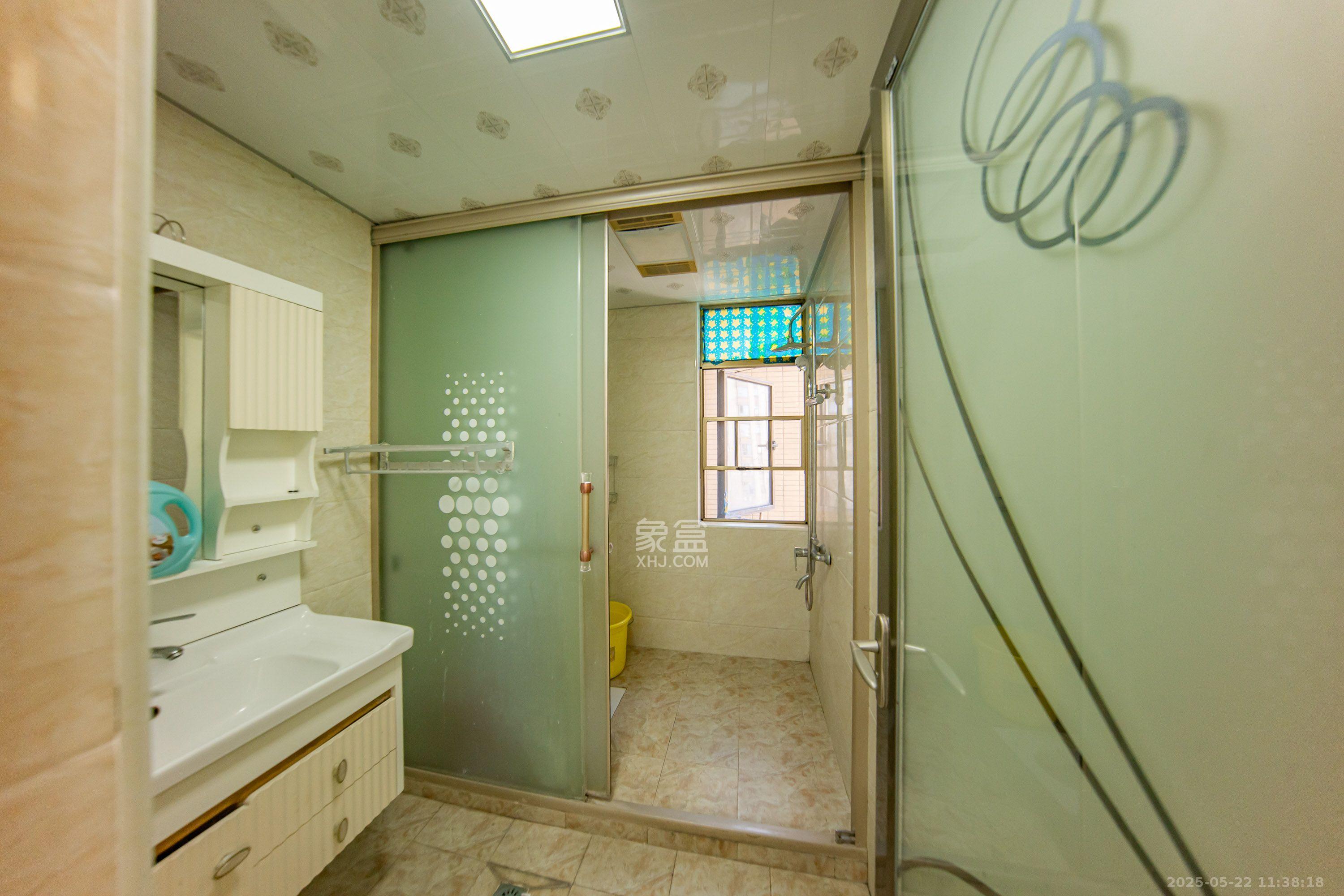 江山帝景雅典  4室2厅2卫    2500.0元/月 江山帝景雅典  4室2厅2卫    2500.0元/月室内图