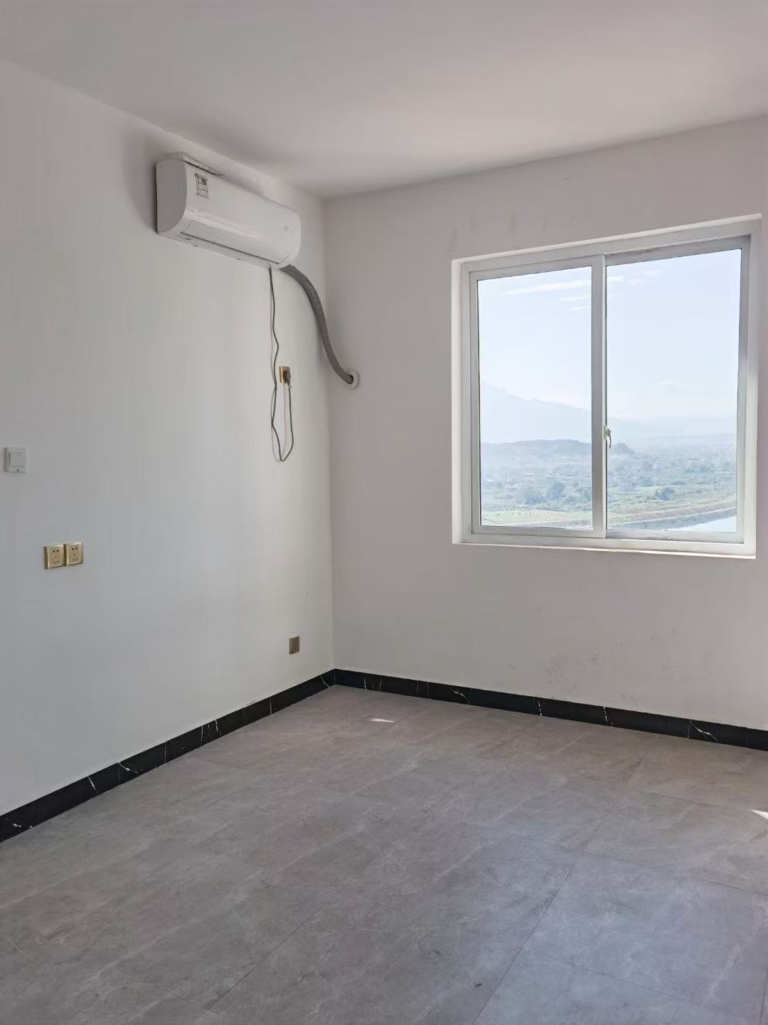 熙城春天 4室2厅2卫 1500.0元/月 熙城春天 4室2厅2卫 1500.0元/月室内图