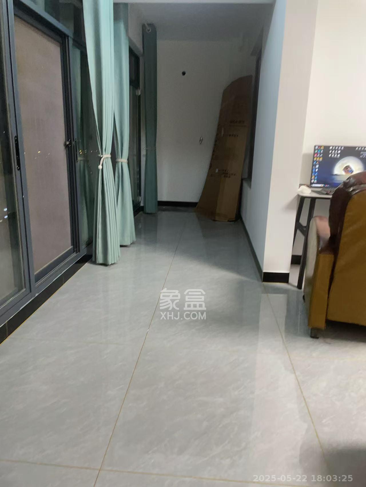 桥头家园三期  3室2厅2卫   2000.00元/月室内图
