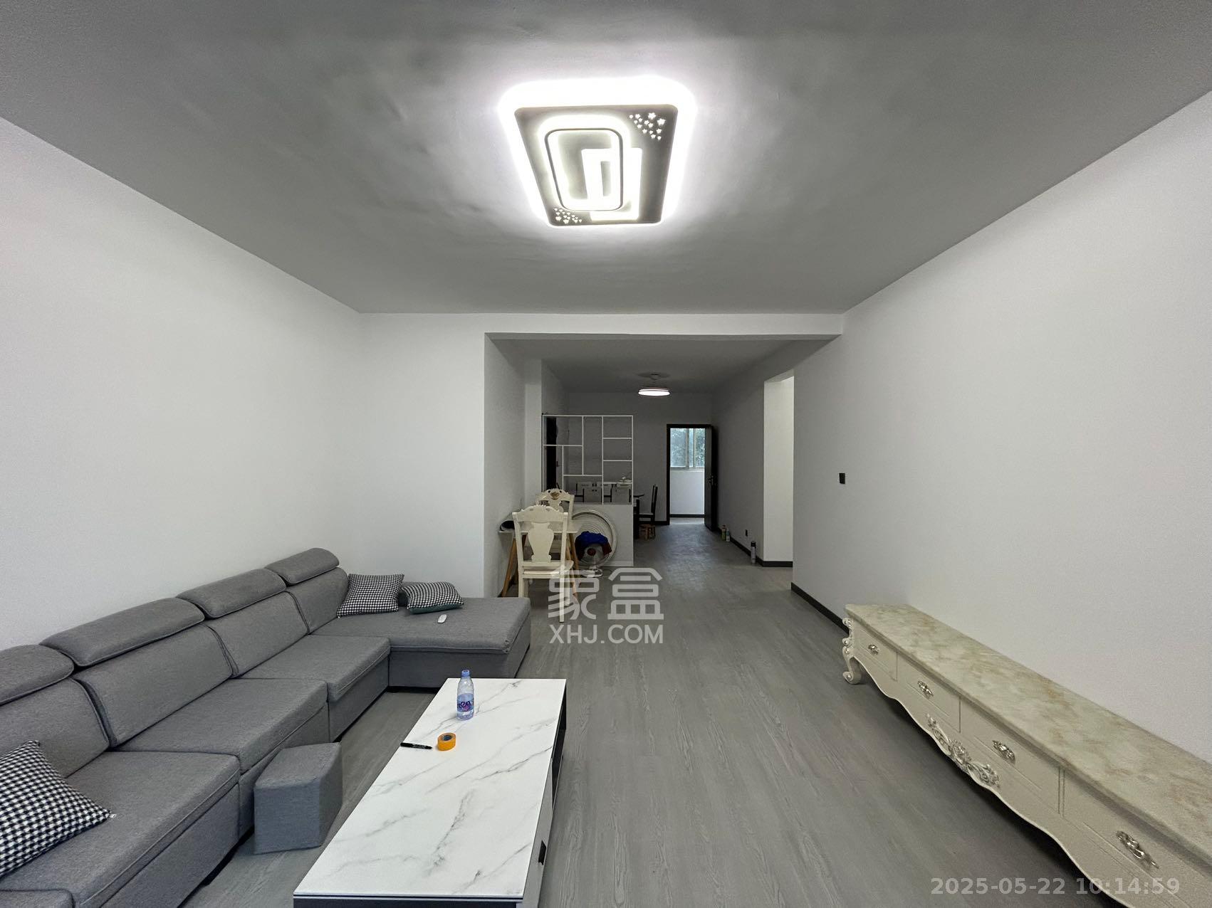 红树湾 4室2厅2卫 2400.0元/月 红树湾 4室2厅2卫 2400.0元/月室内图