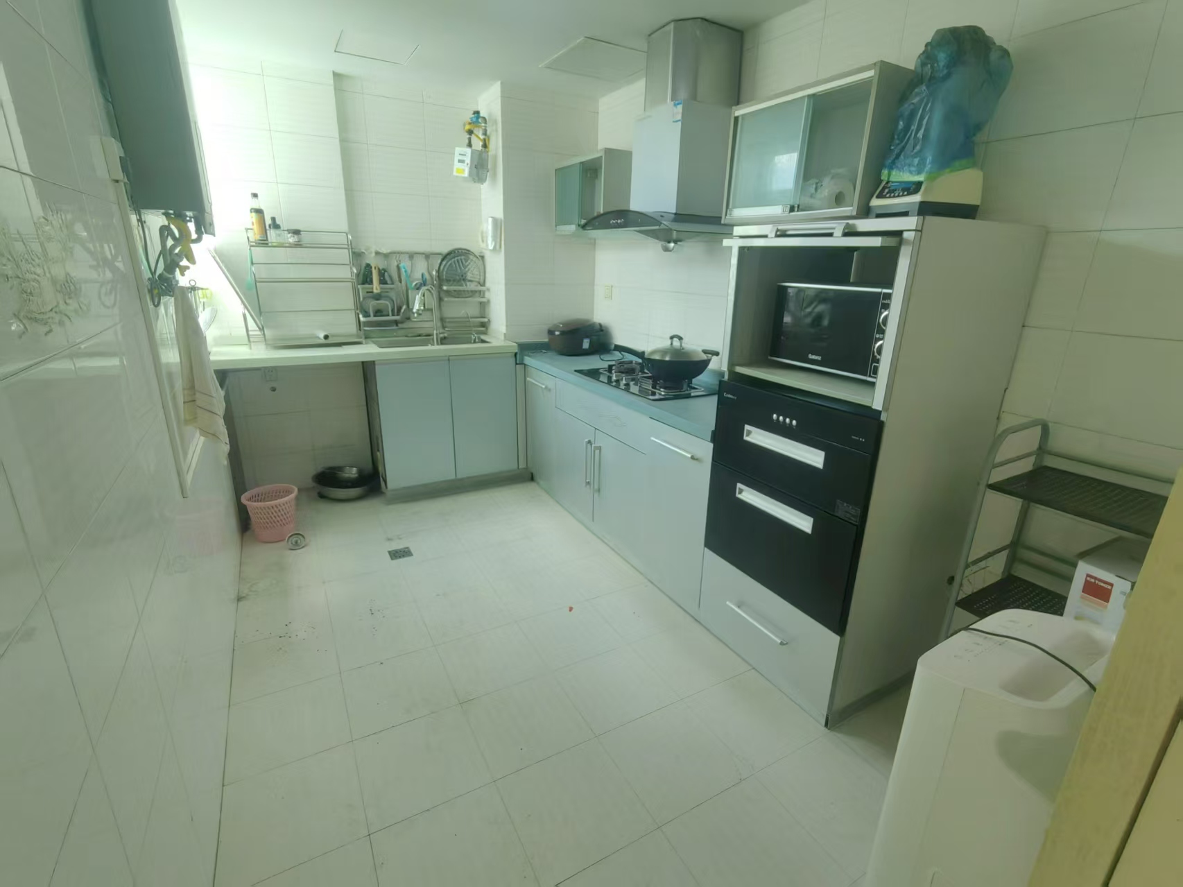 成信景苑 4室2厅2卫 3000.0元/月 成信景苑 4室2厅2卫 3000.0元/月室内图