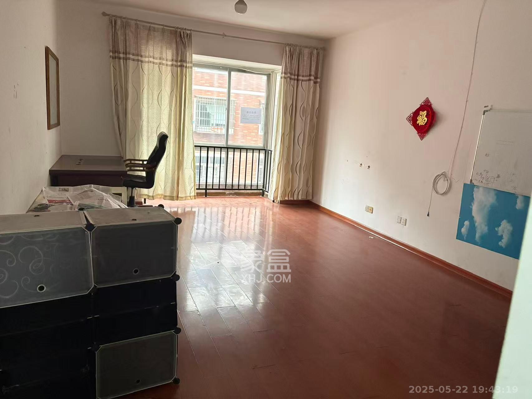 金鹰机电大市场  2室2厅1卫    1200.0元/月 金鹰机电大市场  2室2厅1卫    1200.0元/月室内图