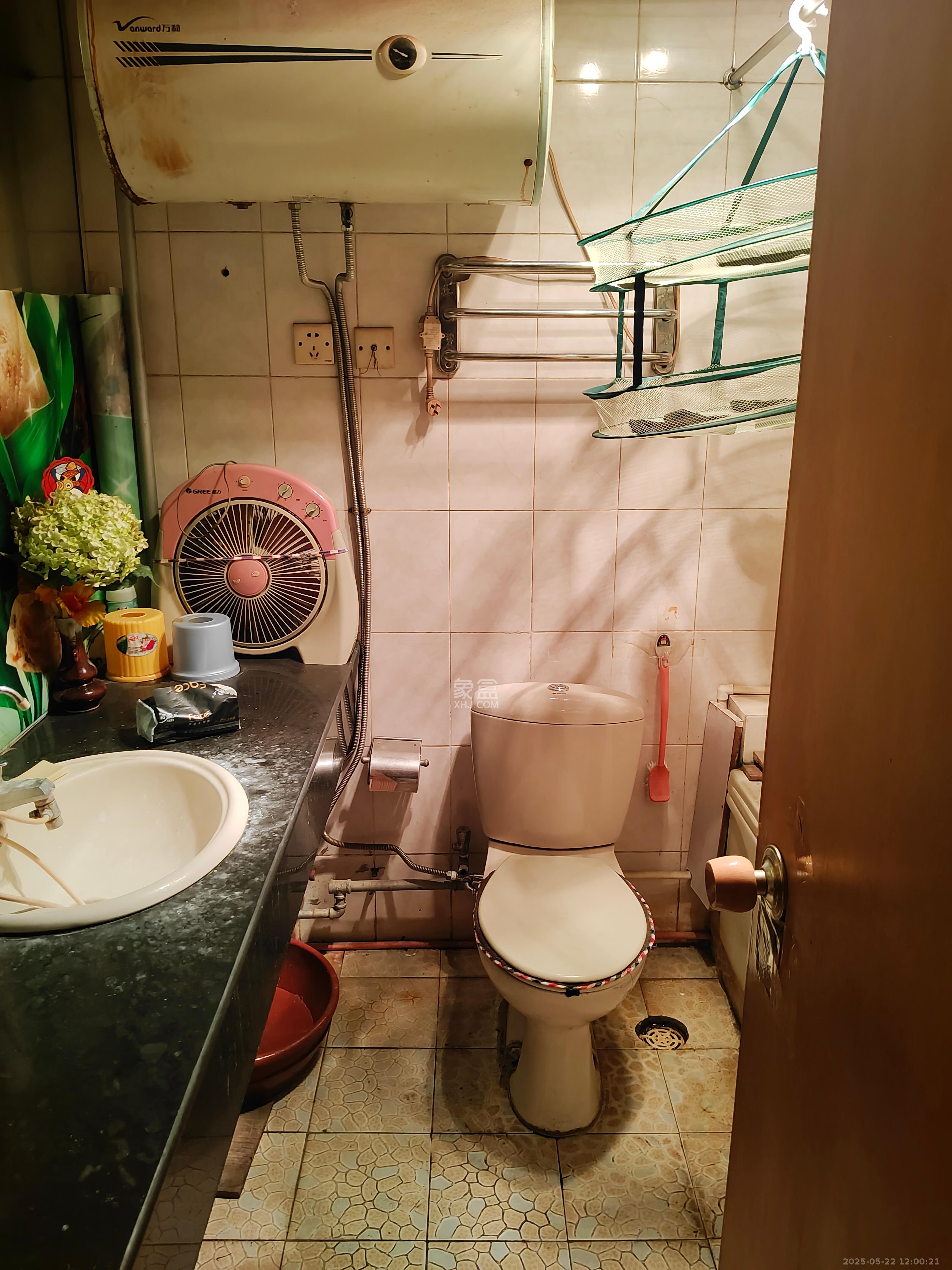 雨花区检察院宿舍 3室1厅2卫 1700.0元/月 雨花区检察院宿舍 3室1厅2卫 1700.0元/月室内图