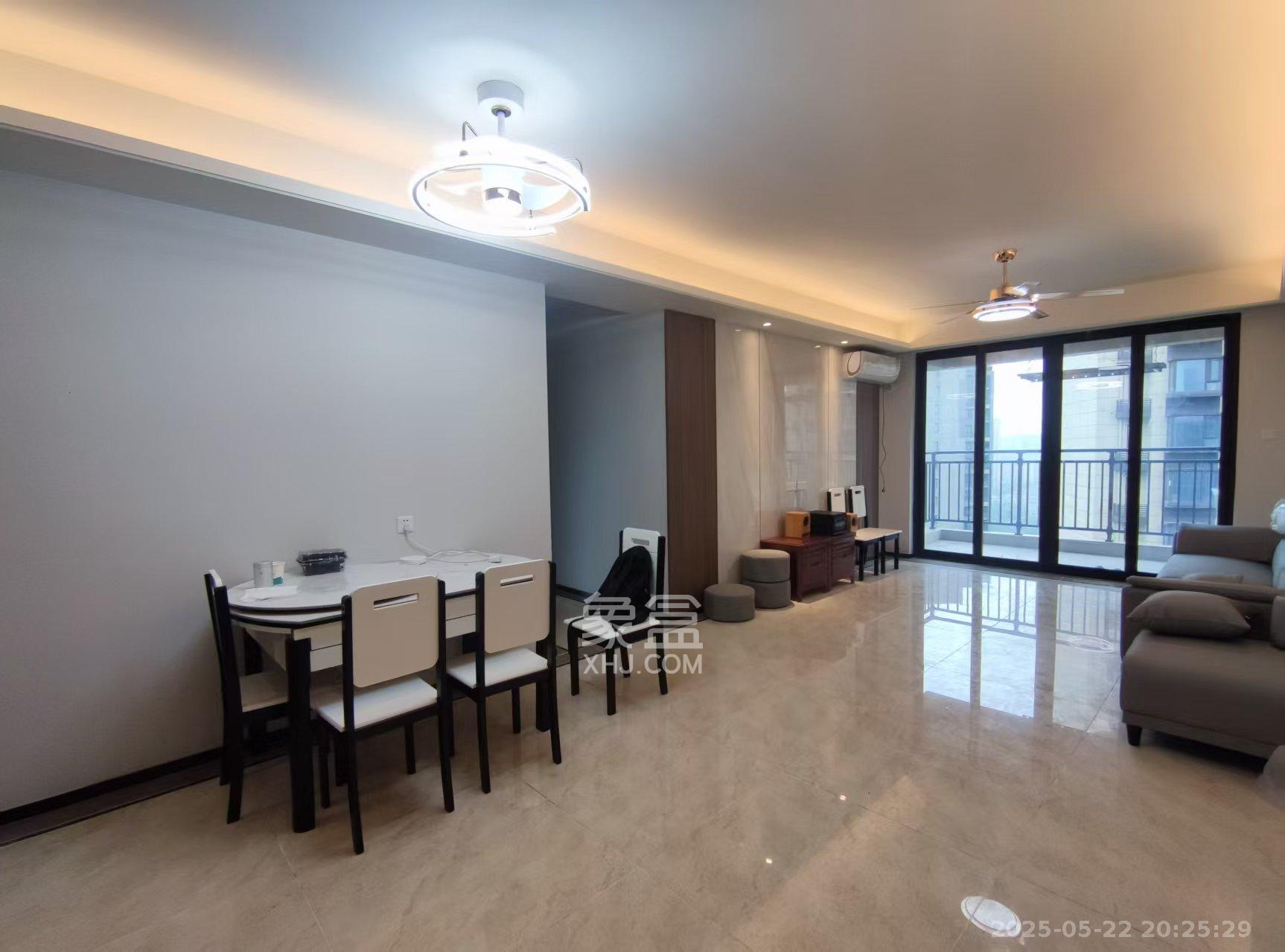 保利茉莉公馆 3室2厅2卫 3400.0元/月 保利茉莉公馆 3室2厅2卫 3400.0元/月室内图