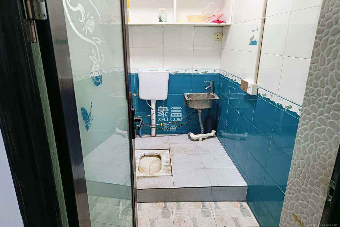 泉塘小区 5室1厅1卫 3000.0元/月 泉塘小区 5室1厅1卫 3000.0元/月室内图