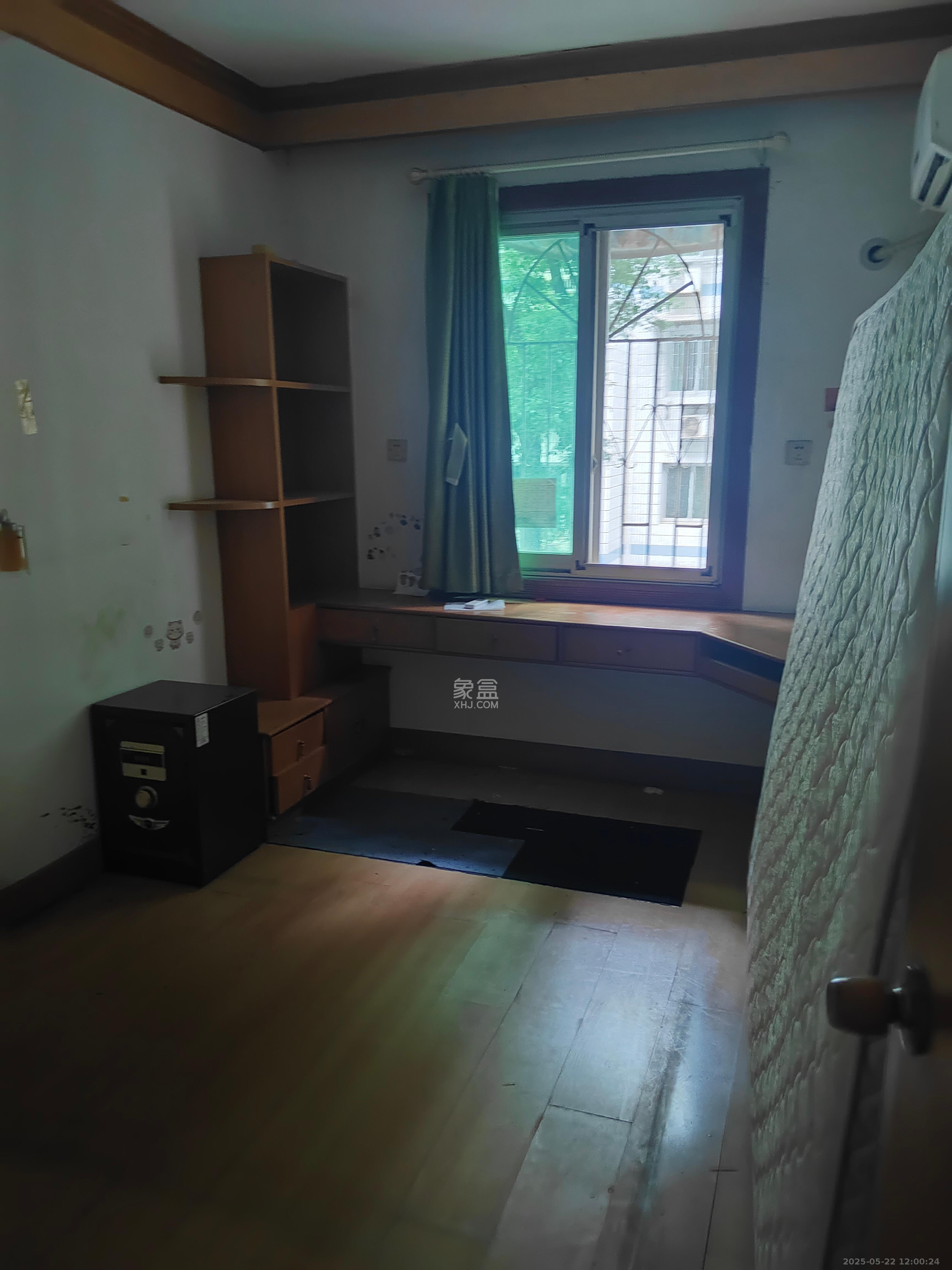 雨花区检察院宿舍 3室1厅2卫 1700.0元/月 雨花区检察院宿舍 3室1厅2卫 1700.0元/月室内图