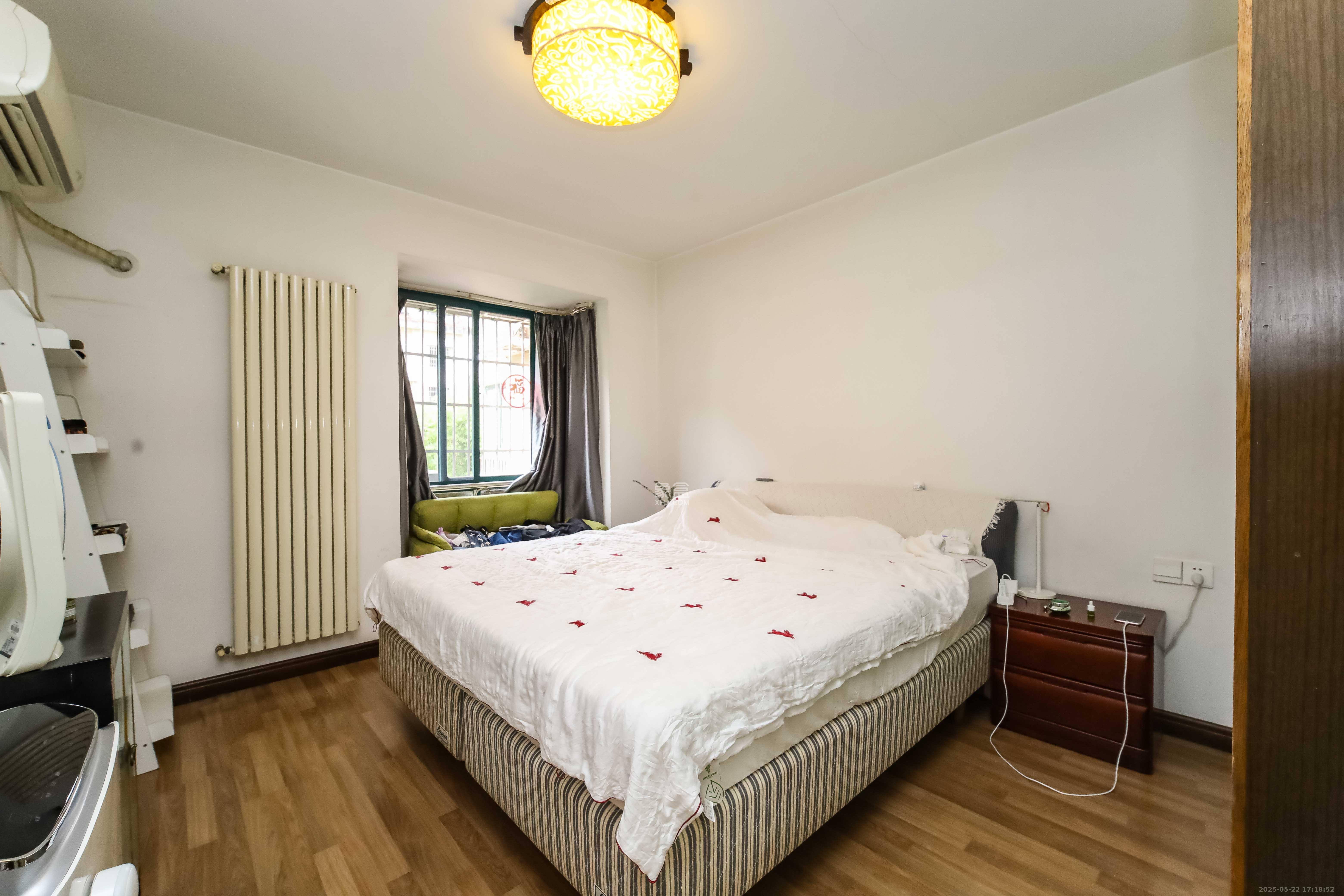 东方新城 3室1厅2卫 85.0万 东方新城 3室1厅2卫 85.0万卧室