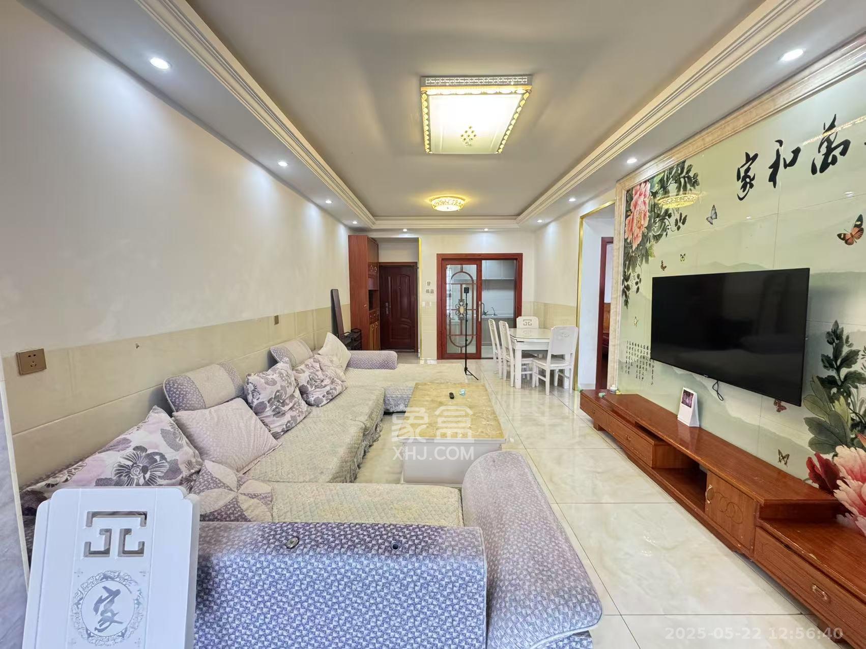 嘉顺苑 1室2厅1卫 2100.0元/月 嘉顺苑 1室2厅1卫 2100.0元/月室内图