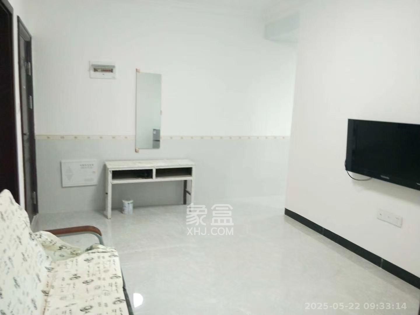 燕果塘  3室1厅1卫   2100.00元/月室内图