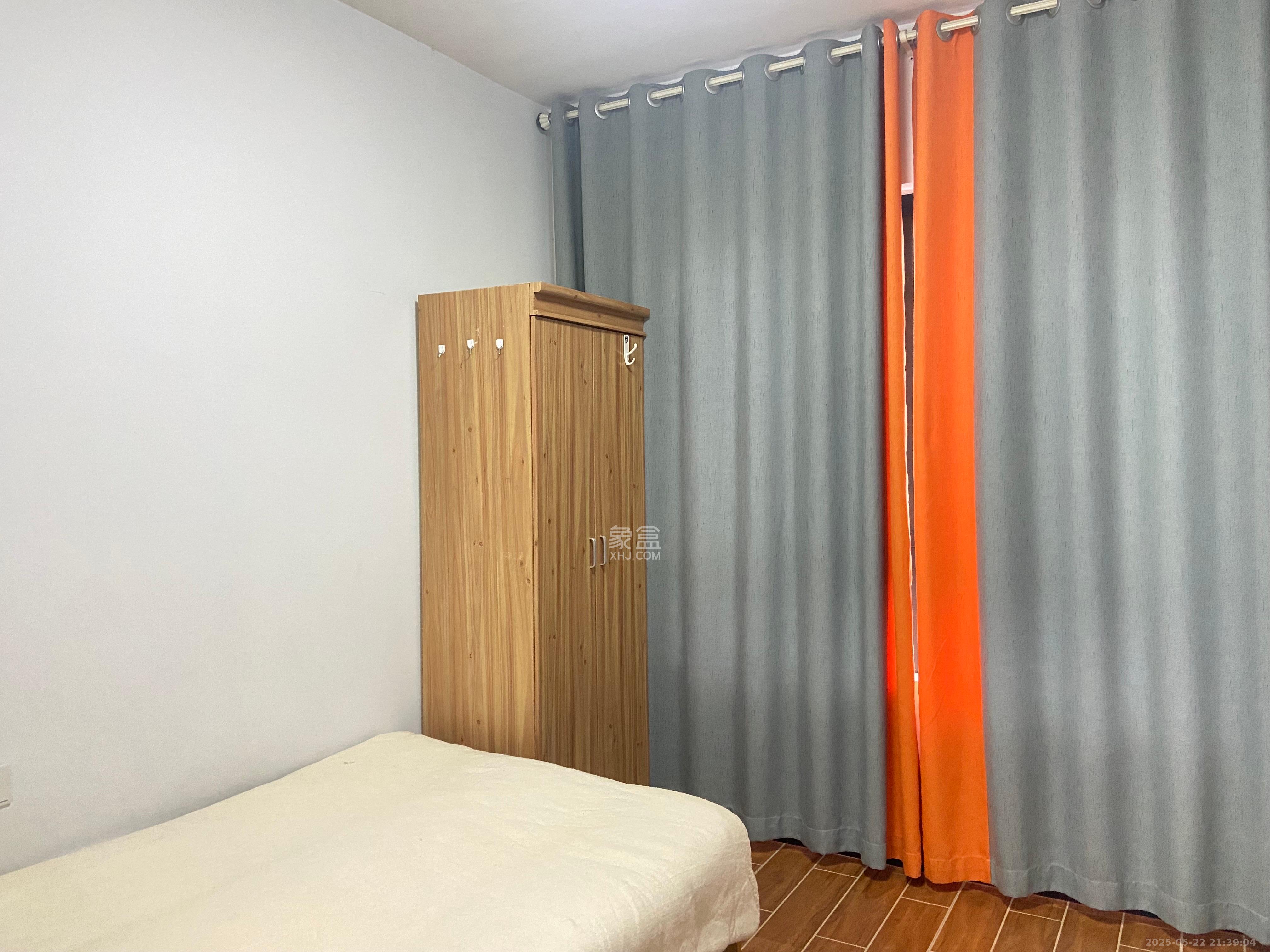 胜家雅苑  4室2厅2卫   3000.00元/月室内图