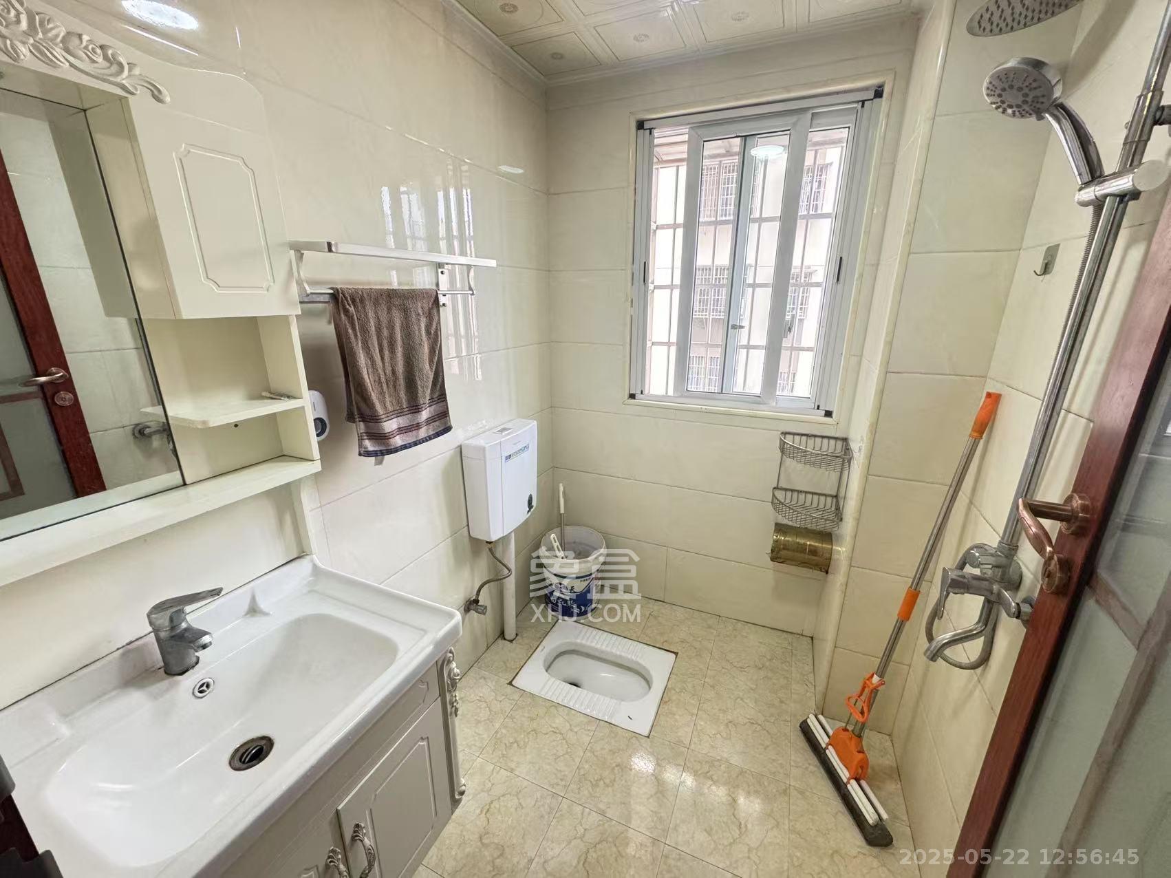 嘉顺苑  1室2厅1卫    2100.0元/月室内图