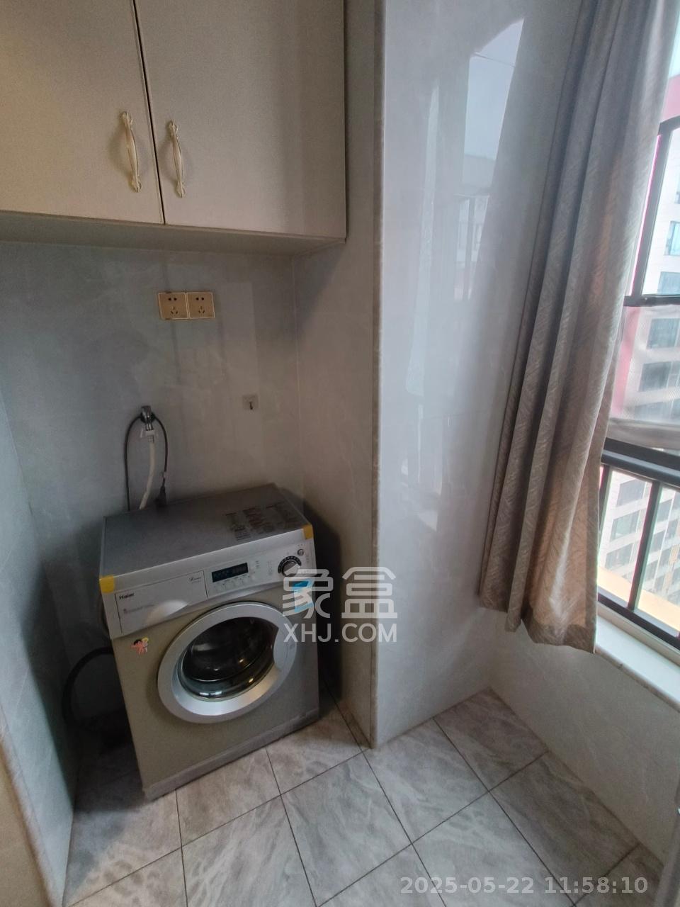 怡海星城  1室1厅1卫    1200.0元/月室内图