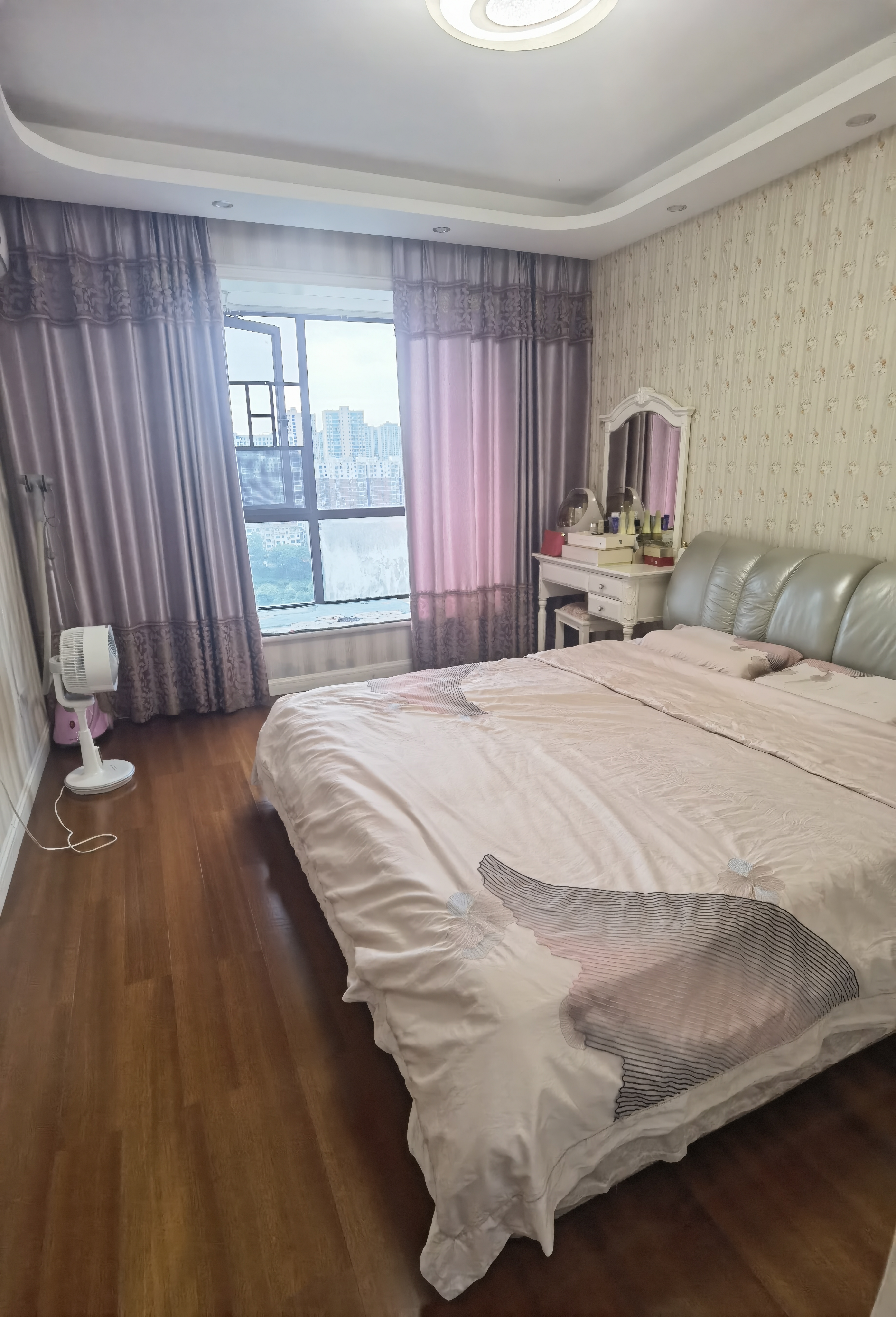 新概念 3室2厅2卫 69.8万 新概念 3室2厅2卫 69.8万客厅