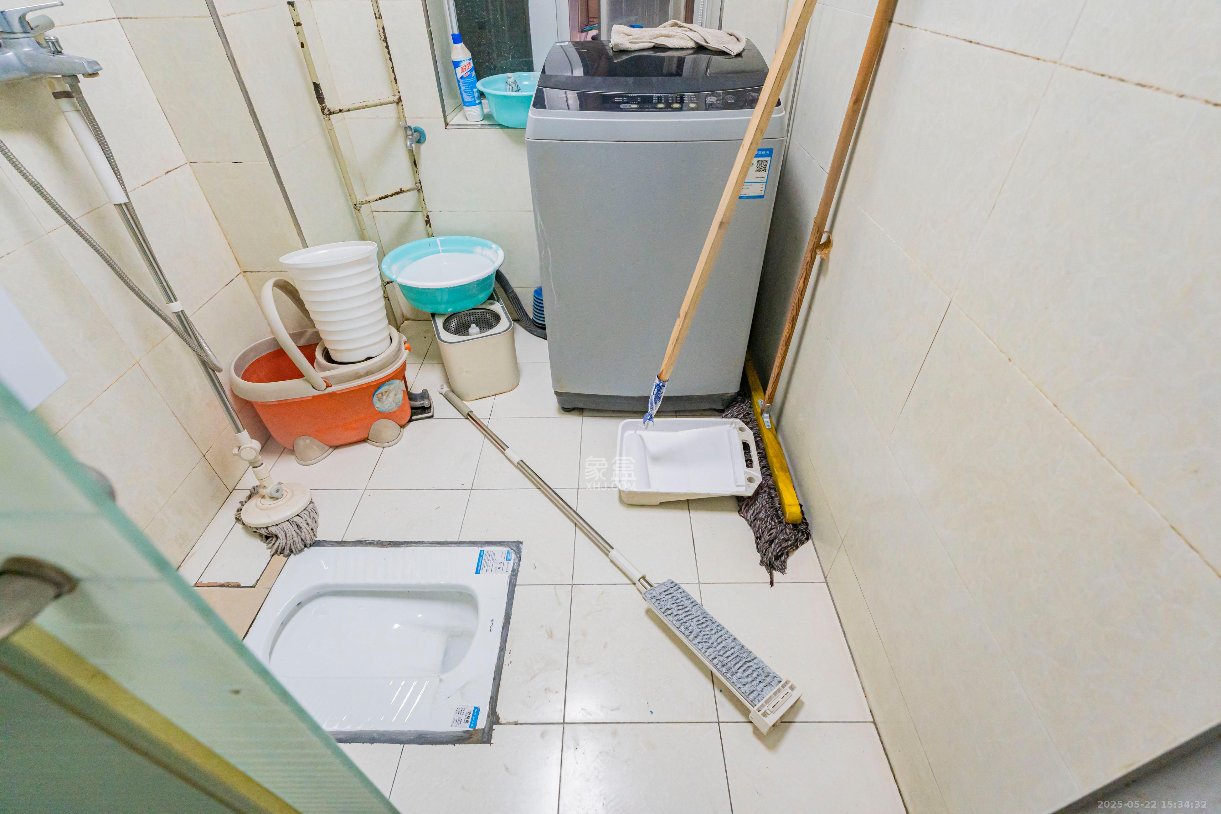 湖南财富中心 1室0厅0卫 136.74万 湖南财富中心 1室0厅0卫 136.74万卫生间